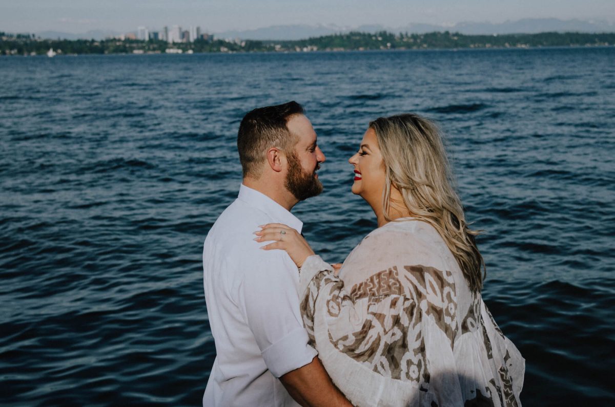 madison-park-seattle, madison-park-engagement, madison-park-engagement-photos, seattle-engagement-photographer, seattle-wedding-photographer, madison-park, lake-washington-engagement, 