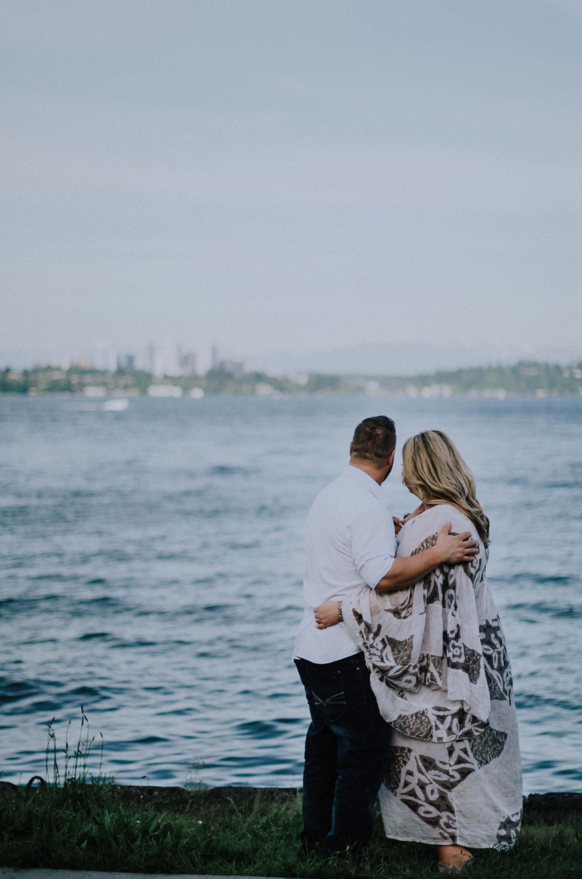 madison-park-seattle, madison-park-engagement, madison-park-engagement-photos, seattle-engagement-photographer, seattle-wedding-photographer, madison-park, lake-washington-engagement, 