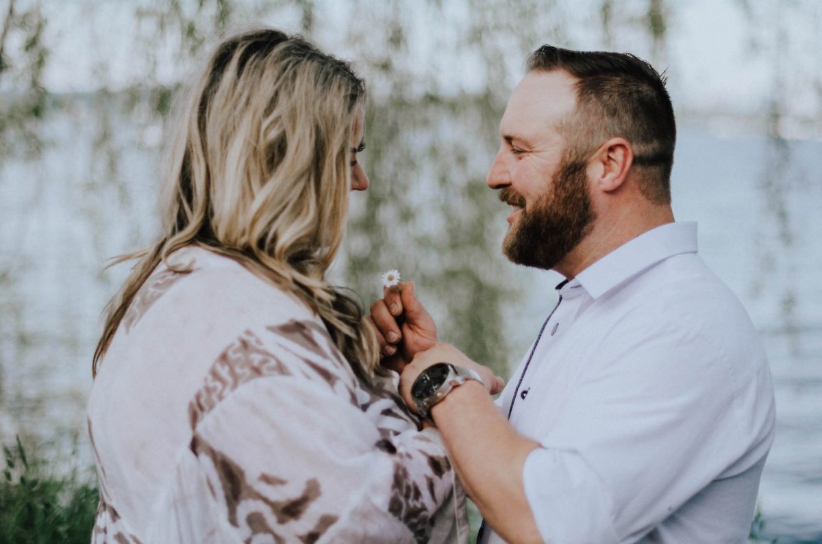 madison-park-seattle, madison-park-engagement, madison-park-engagement-photos, seattle-engagement-photographer, seattle-wedding-photographer, madison-park, lake-washington-engagement, 