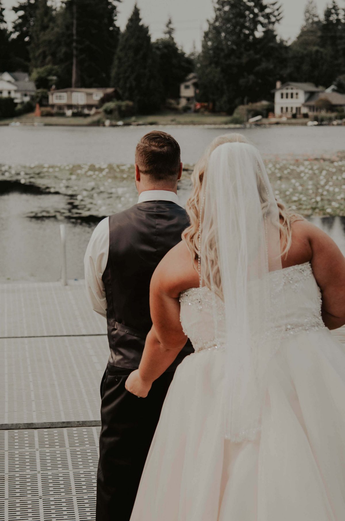 mukilteo-lighthouse, mukilteo-lighthouse-wedding, lighthouse-wedding, mukilteo-washington, mukilteo-wedding-photographer, wedding-photos, seattle-wedding,photographer, mukilteo-wedding-photos, backyard-wedding,