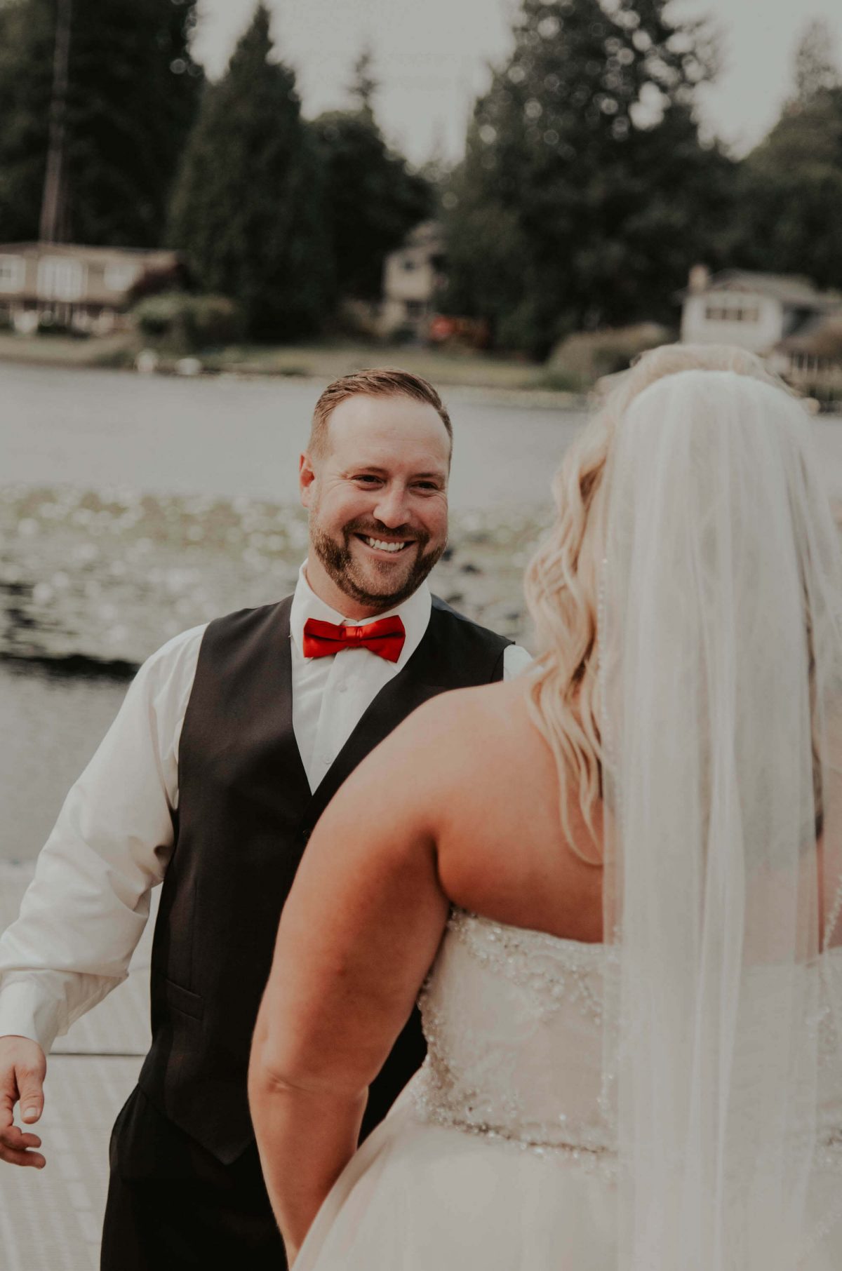 mukilteo-lighthouse, mukilteo-lighthouse-wedding, lighthouse-wedding, mukilteo-washington, mukilteo-wedding-photographer, wedding-photos, seattle-wedding,photographer, mukilteo-wedding-photos, backyard-wedding,