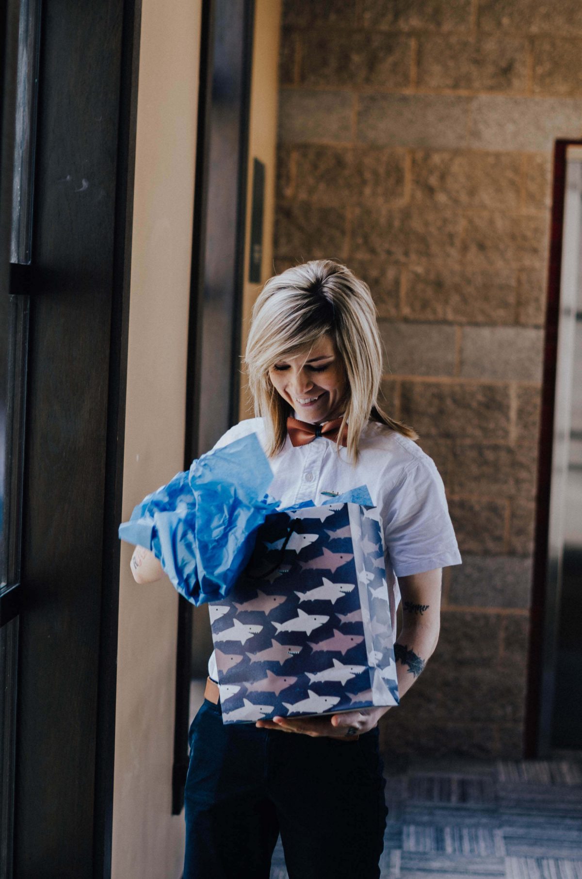 fremont-wedding, seattle-wedding, seattle-wedding-photographer, wedding-photographer, gay, gay-wedding, seattle-gay-wedding, bowtie-wedding, blue-dress-wedding, lake-union, tattooed-girls, wife-and-wife, wedding-photos, wedding-photographey, 