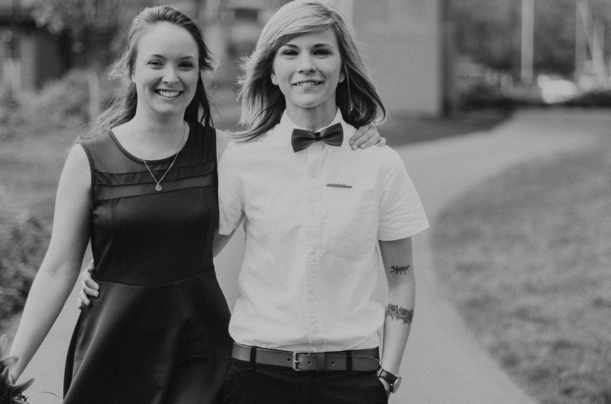 fremont-wedding, seattle-wedding, seattle-wedding-photographer, wedding-photographer, gay, gay-wedding, seattle-gay-wedding, bowtie-wedding, blue-dress-wedding, lake-union, tattooed-girls, wife-and-wife, wedding-photos, wedding-photographey, 