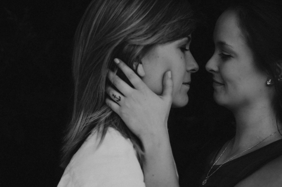 fremont-wedding, seattle-wedding, seattle-wedding-photographer, wedding-photographer, gay, gay-wedding, seattle-gay-wedding, bowtie-wedding, blue-dress-wedding, lake-union, tattooed-girls, wife-and-wife, wedding-photos, wedding-photographey, 