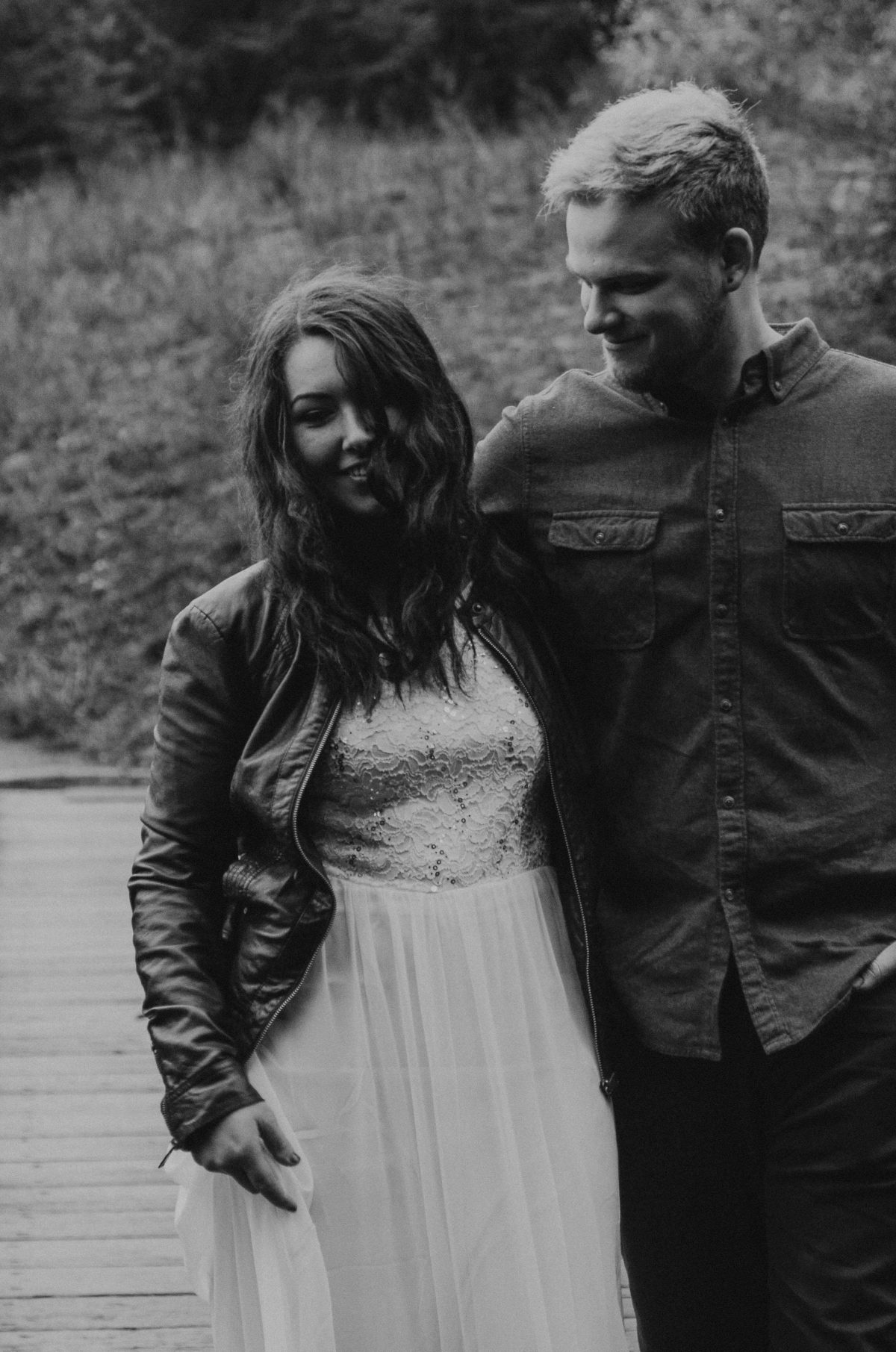 seattle, snoqualmie, elopement, goldcreek, northwest, washington, wedding, photographer, bouquet, moody, trees, lake, mountains, nature, water, white dress, couple, married, fog, reflection, mirror, pnw