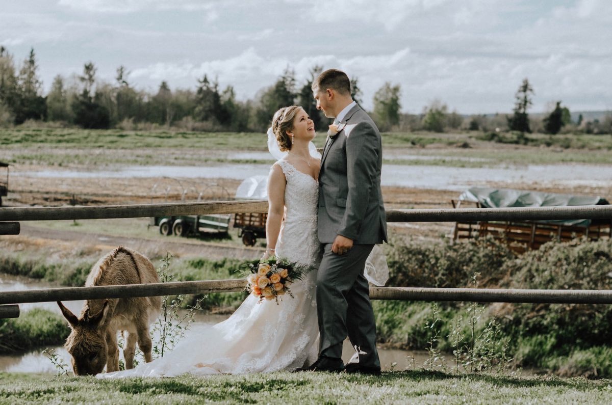 lake-stevens-barn-wedding, lake-stevens-wedding, carleton-farms, carleton-farms-wedding, carelton-farms-wedding-photos, seattle-wedding-photographer, wedding-photographer, barn-wedding, wedding-photos,