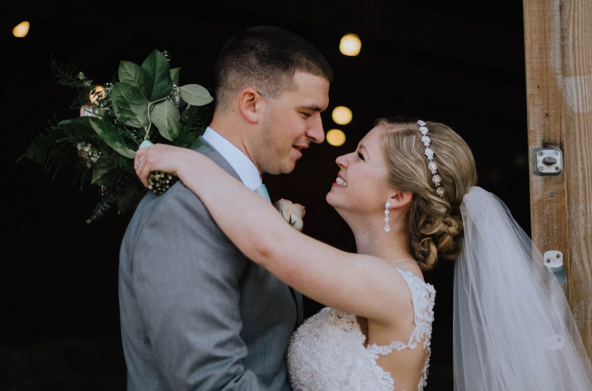 lake-stevens-barn-wedding, lake-stevens-wedding, carleton-farms, carleton-farms-wedding, carelton-farms-wedding-photos, seattle-wedding-photographer, wedding-photographer, barn-wedding, wedding-photos,