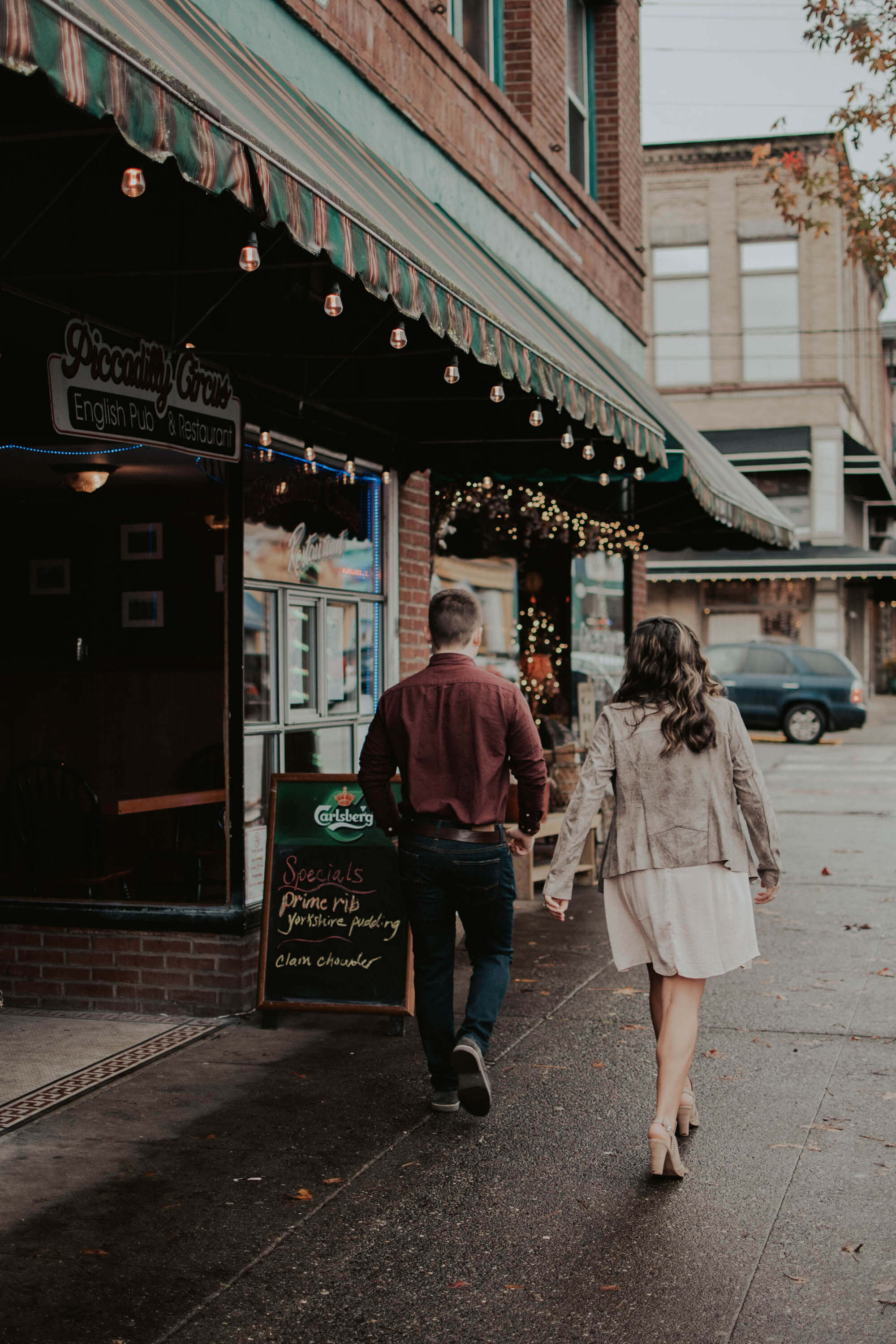 snohomish, engagement, photographer, wedding, seattle, engagement-session, downtown-snohomish, seattle-wedding-photographer, wedding-photographer, engagement-photographer, northwest, wedding-planning, wedding-plan, pnw, pacific-northwest, pacific-northwest-photographer, 