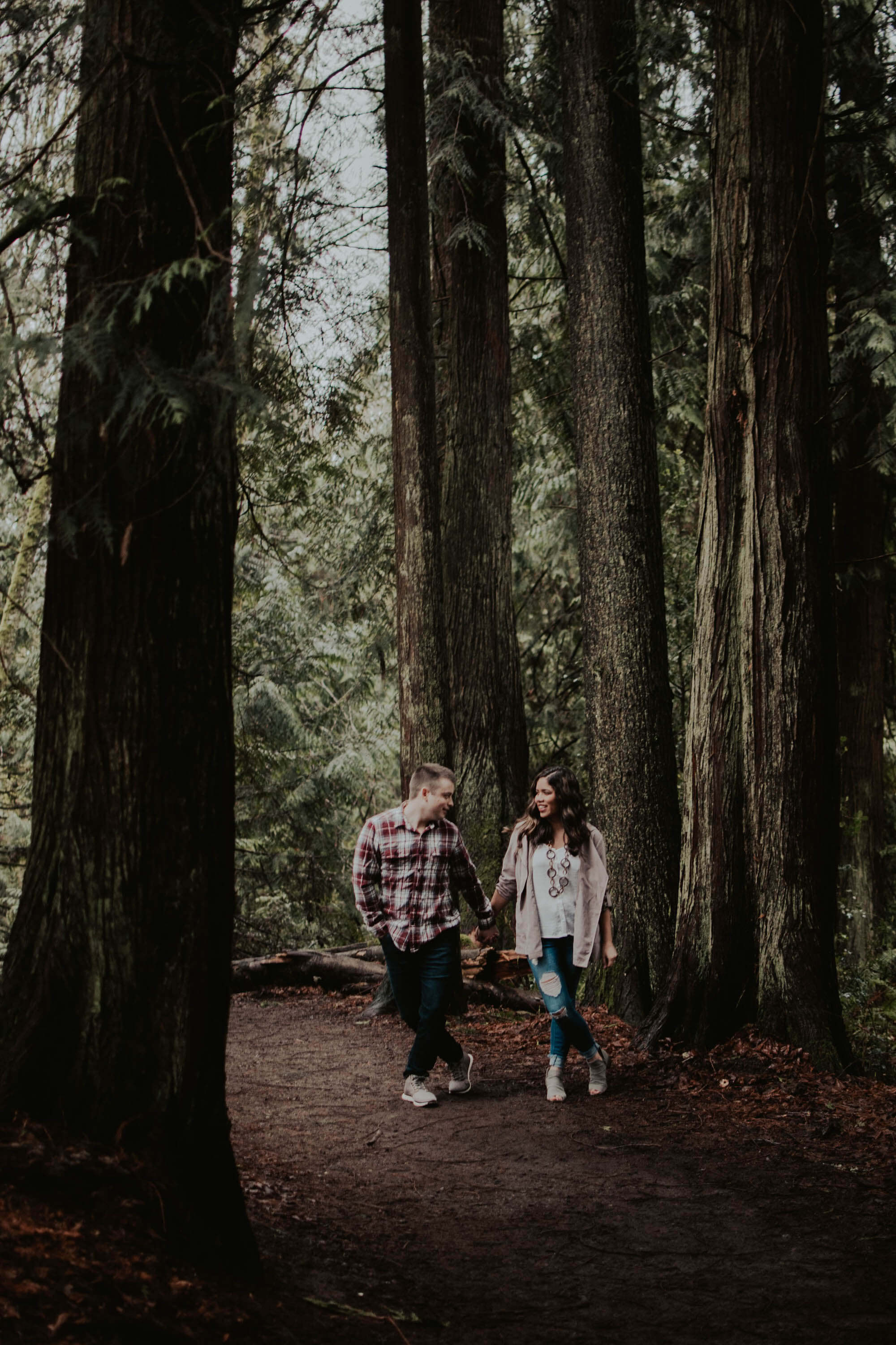 snohomish, engagement, photographer, wedding, seattle, engagement-session, downtown-snohomish, seattle-wedding-photographer, wedding-photographer, engagement-photographer, northwest, wedding-planning, wedding-plan, pnw, pacific-northwest, pacific-northwest-photographer, 