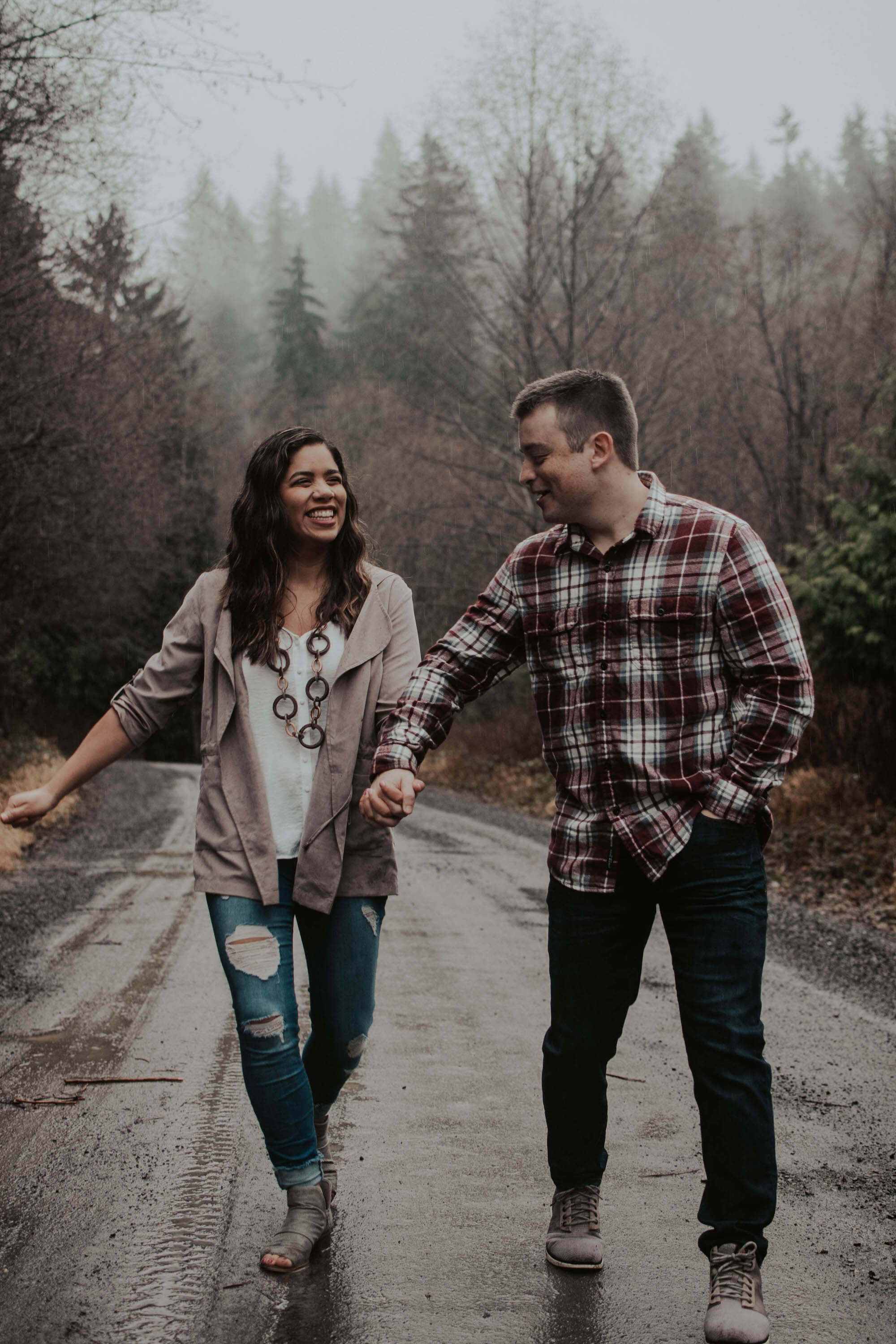 snohomish, engagement, photographer, wedding, seattle, engagement-session, downtown-snohomish, seattle-wedding-photographer, wedding-photographer, engagement-photographer, northwest, wedding-planning, wedding-plan, pnw, pacific-northwest, pacific-northwest-photographer, 