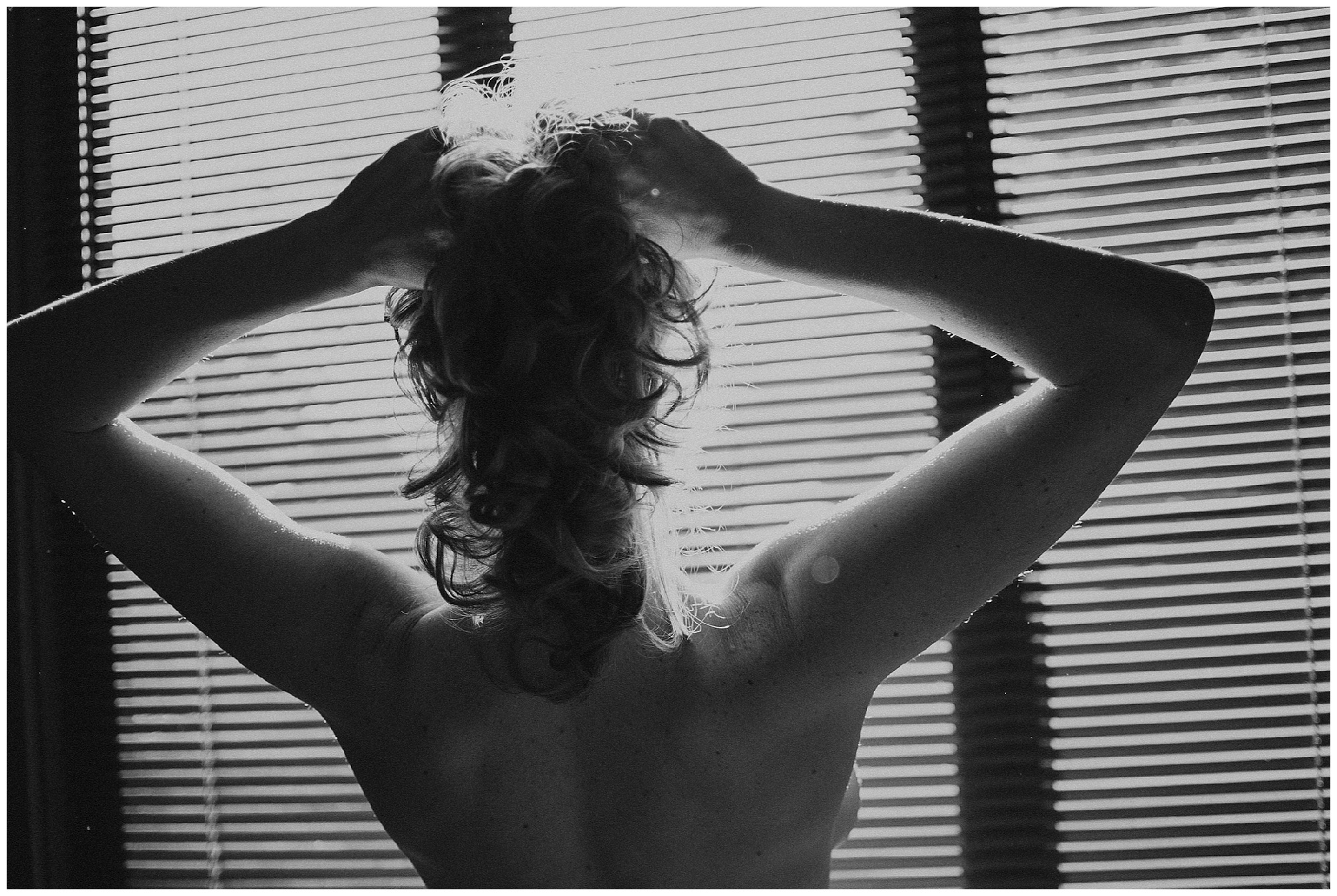 boudoir, boudoir-photographer, boudoir-photography, boudoir-photos, boudoir-session, boudoir-photoshoot, home-boudoir, wallingford-seattle, outdoor-boudoir, backyard-boudoir, bedroom-boudoir, boudoir-inspiration, purple-hair, peacock-feathers, 