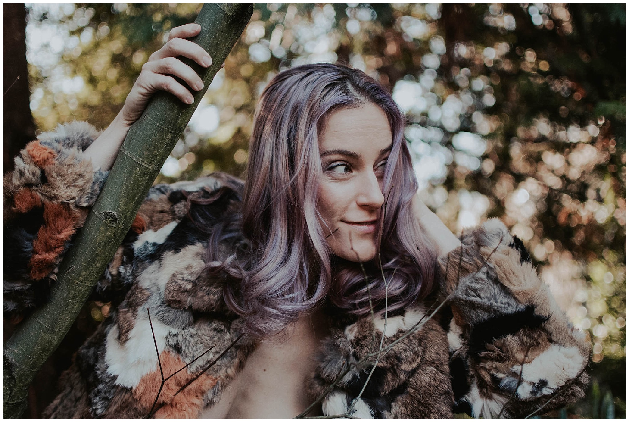 boudoir, boudoir-photographer, boudoir-photography, boudoir-photos, boudoir-session, boudoir-photoshoot, home-boudoir, wallingford-seattle, outdoor-boudoir, backyard-boudoir, bedroom-boudoir, boudoir-inspiration, purple-hair, peacock-feathers, 