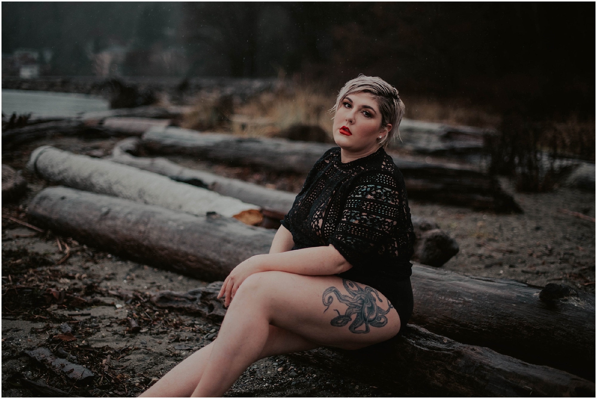 beach-boudoir, plus-size, plus-size-boudoir, boudoir, boudoir-photographer, boudoir-photography, boudoir-photos, boudoir-session, boudoir-photoshoot, rainy-boudoir, outdoor-rain-boudoir, rain-boudoir, outdoor-boudoir, boudoir-inspiration, tatted-girls, 