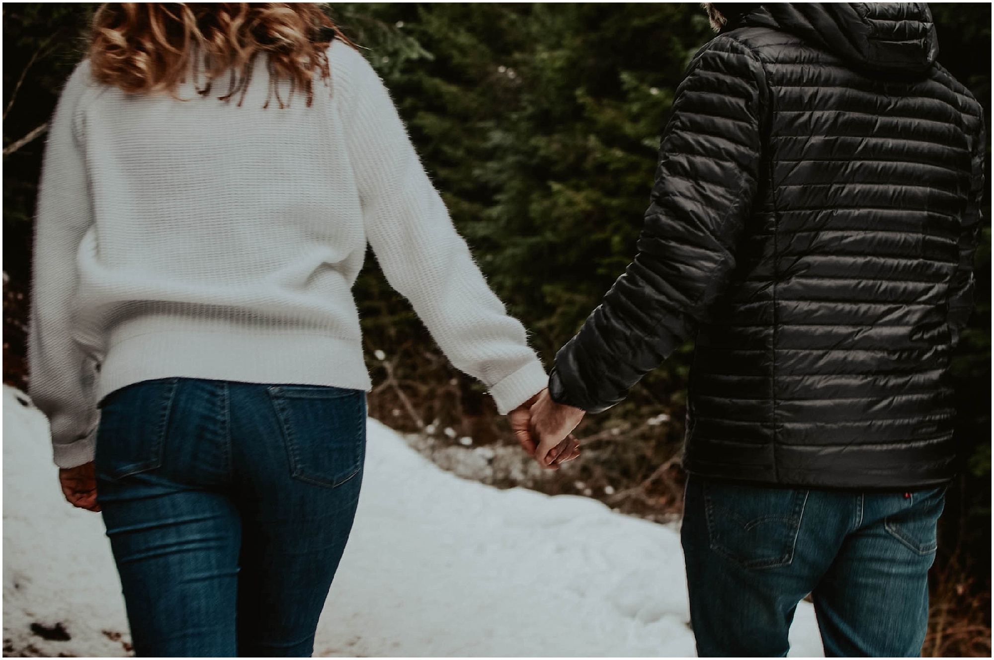 snowy, engagement, engagement-session, engagement-photos, local-photographer, engagement-photographer, washington-photographer, wedding-photographer, elopement-photographer, mountain-engagement, mountain-engagement-session, snow-engagement-photos, mountains, snow, washignton, photographer, photography, outdoor-couple, elopement-photographer, destination-photographer, lake-session, forest-photos,