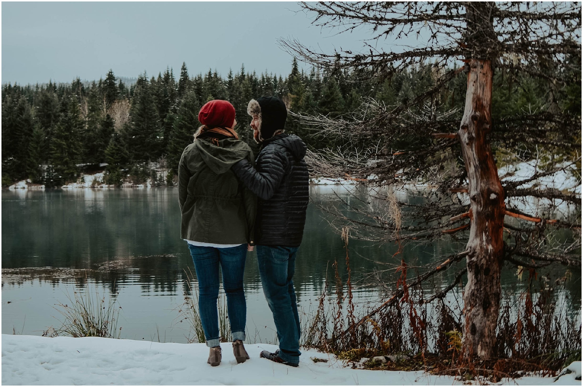 snowy, engagement, engagement-session, engagement-photos, local-photographer, engagement-photographer, washington-photographer, wedding-photographer, elopement-photographer, mountain-engagement, mountain-engagement-session, snow-engagement-photos, mountains, snow, washignton, photographer, photography, outdoor-couple, elopement-photographer, destination-photographer, lake-session, forest-photos,