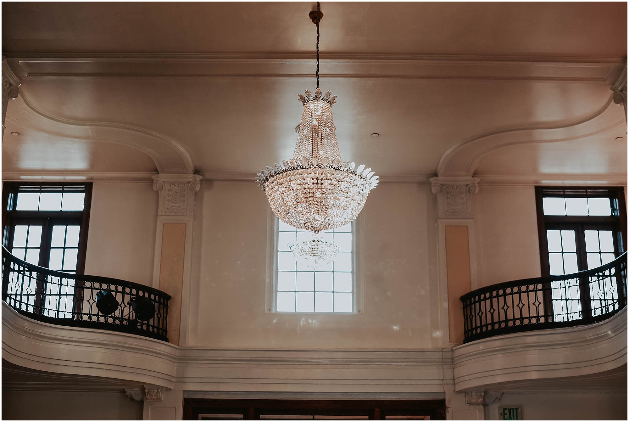 Monte-Cristo-Ballroom, Monte-Cristo-Ballroom-Wedding, Monte-Cristo-Ballroom-Wedding-photos, Everett-Wedding-Photos, Everett-Wedding-Photographer, Seattle-Wedding-Photographer, Ballroom-Wedding-Photos, Monte-Cristo-Wedding-Photography, Everett-Wedding-Venue, Kendra-K-Photo,
