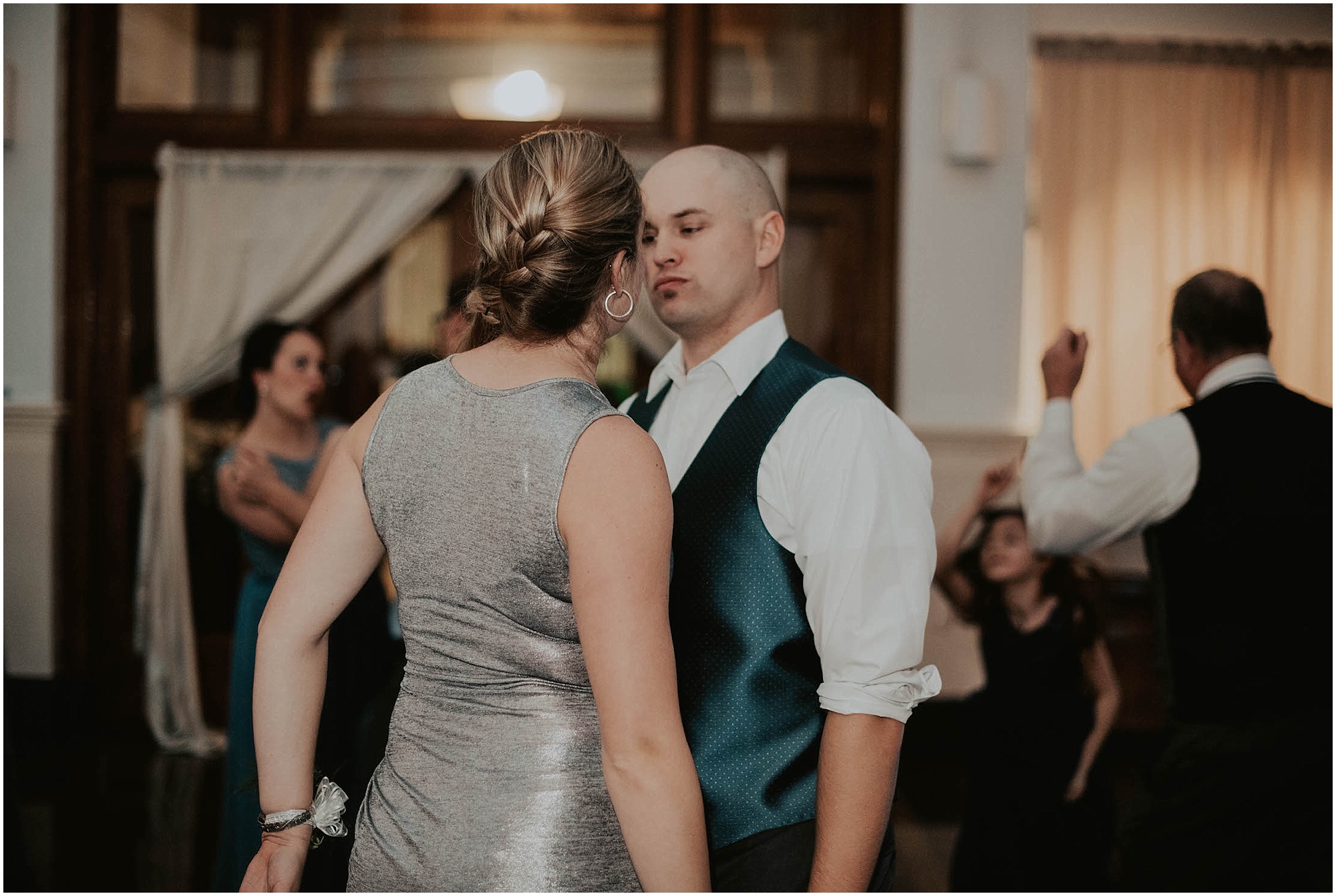 Monte-Cristo-Ballroom, Monte-Cristo-Ballroom-Wedding, Monte-Cristo-Ballroom-Wedding-photos, Everett-Wedding-Photos, Everett-Wedding-Photographer, Seattle-Wedding-Photographer, Ballroom-Wedding-Photos, Monte-Cristo-Wedding-Photography, Everett-Wedding-Venue, Kendra-K-Photo,