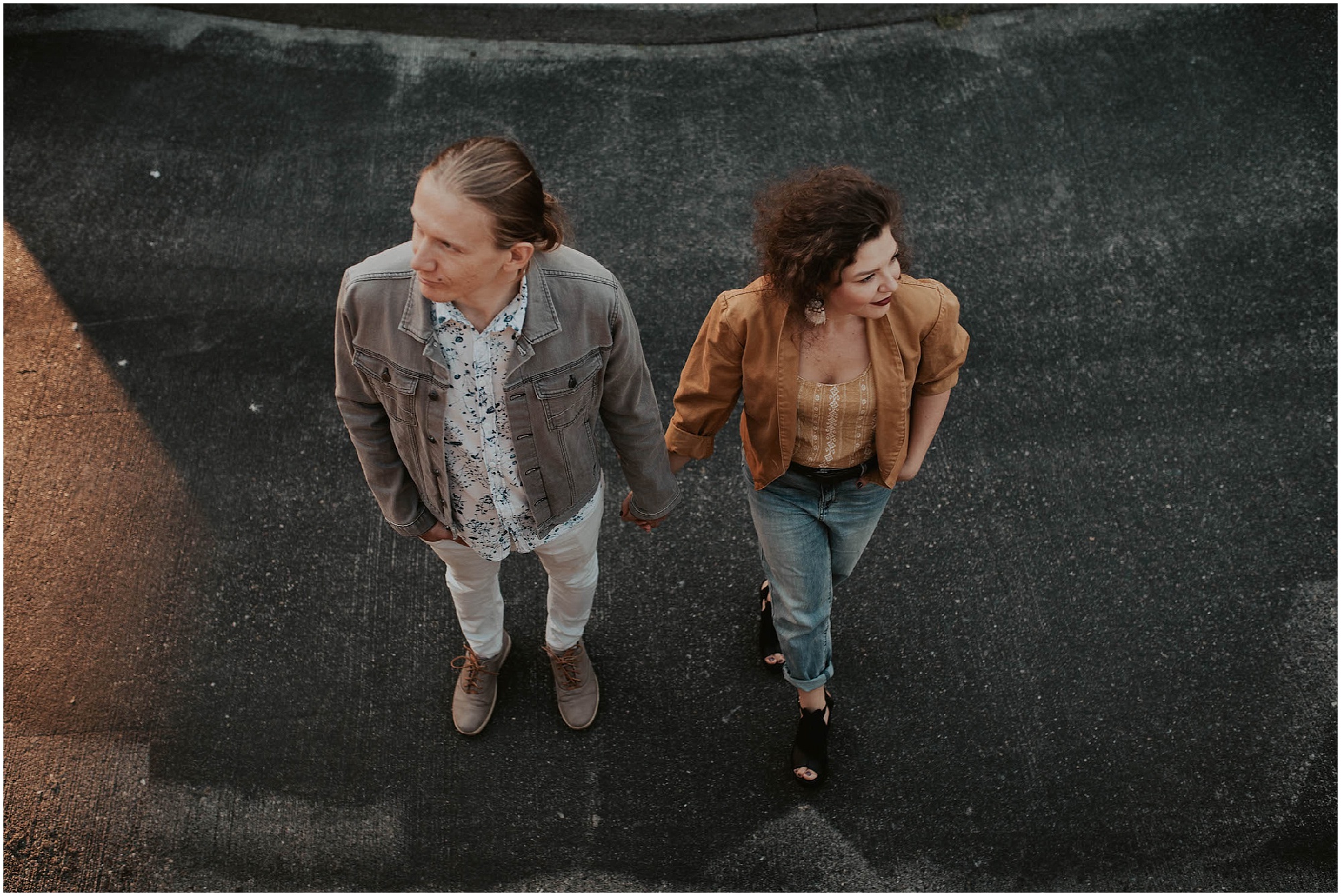 engaged, engagement-photography, engagement-photos, downtown-seattle, seattle-engagement- seattle-wedding-photographer, parking-garage, rooftop-photos, engagement-inspo, sunset-session,