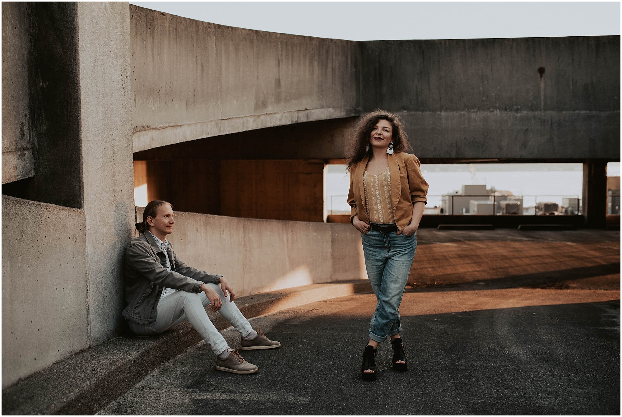 engaged, engagement-photography, engagement-photos, downtown-seattle, seattle-engagement- seattle-wedding-photographer, parking-garage, rooftop-photos, engagement-inspo, sunset-session,