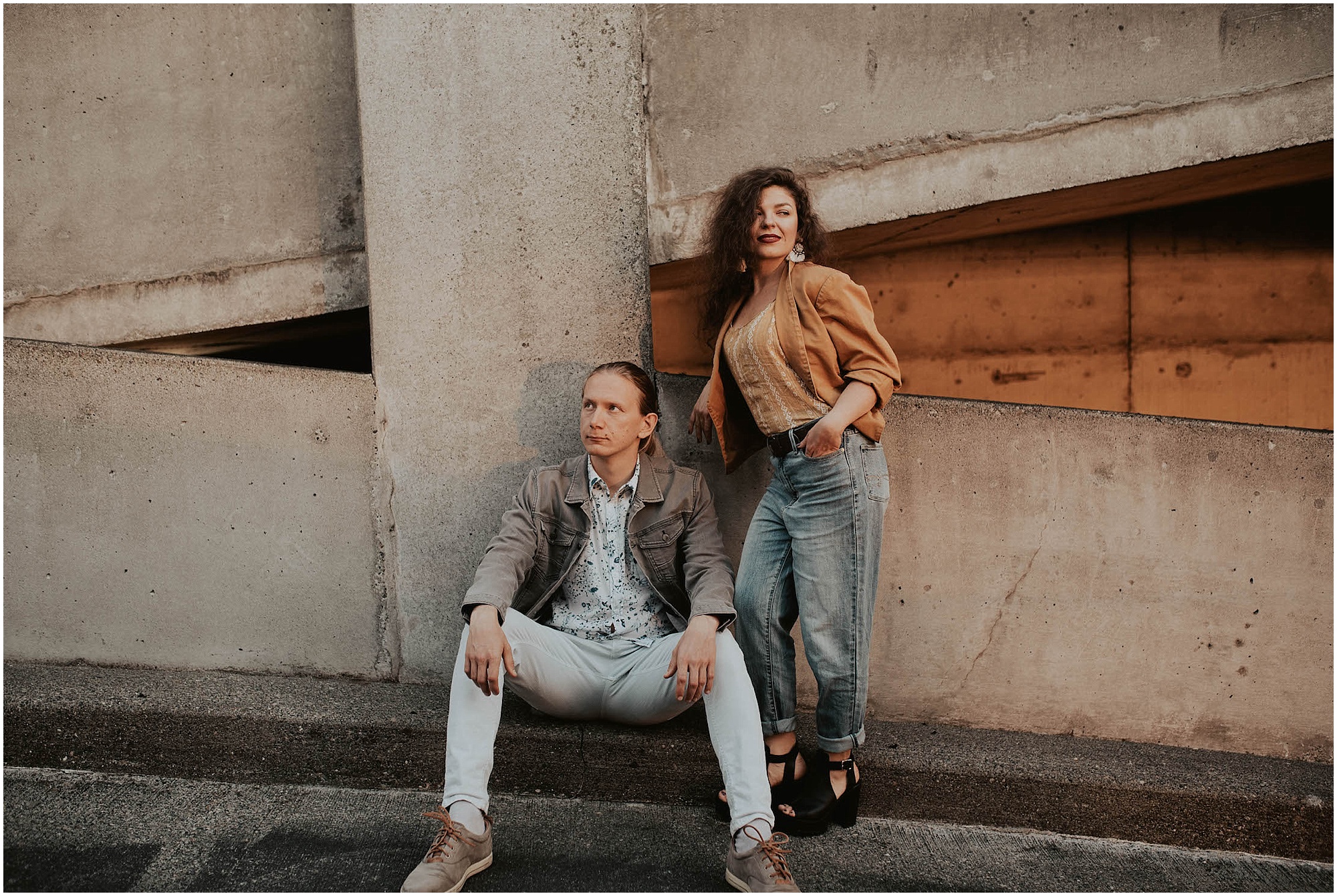 engaged, engagement-photography, engagement-photos, downtown-seattle, seattle-engagement- seattle-wedding-photographer, parking-garage, rooftop-photos, engagement-inspo, sunset-session,