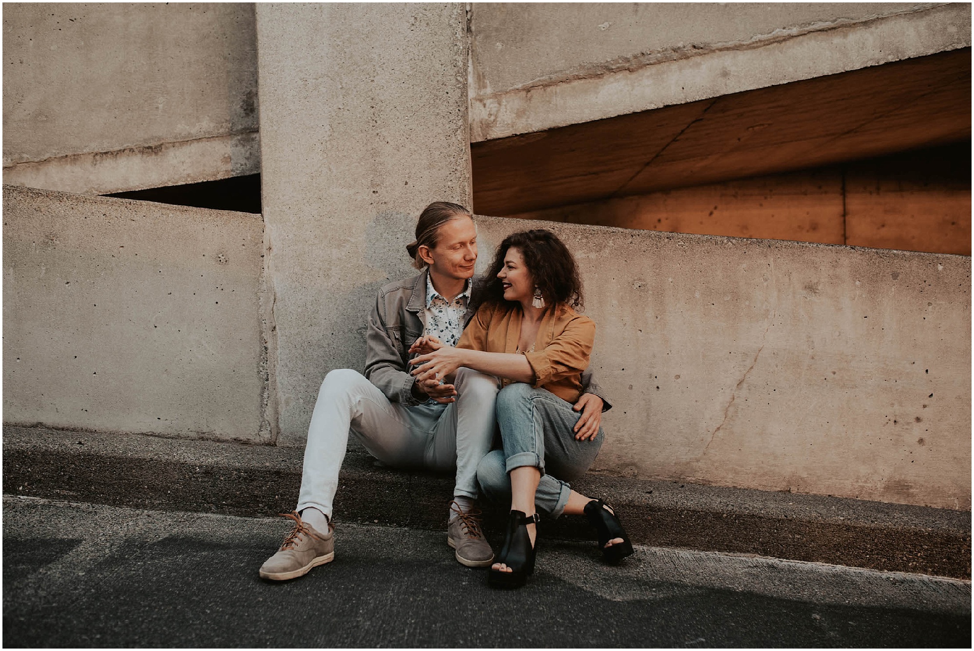 engaged, engagement-photography, engagement-photos, downtown-seattle, seattle-engagement- seattle-wedding-photographer, parking-garage, rooftop-photos, engagement-inspo, sunset-session,