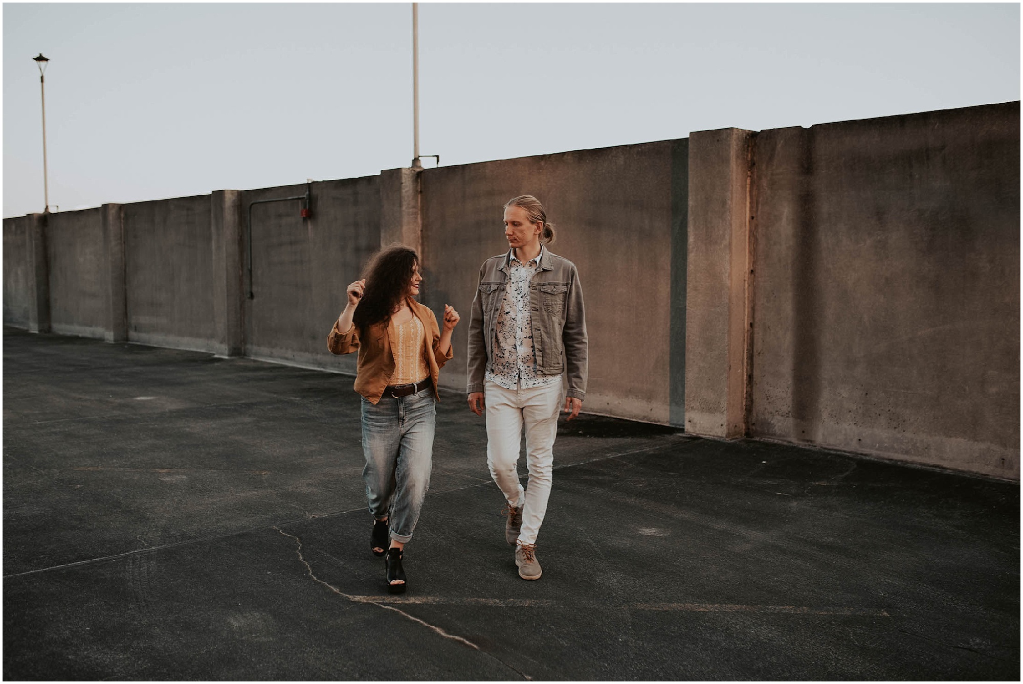 engaged, engagement-photography, engagement-photos, downtown-seattle, seattle-engagement- seattle-wedding-photographer, parking-garage, rooftop-photos, engagement-inspo, sunset-session,