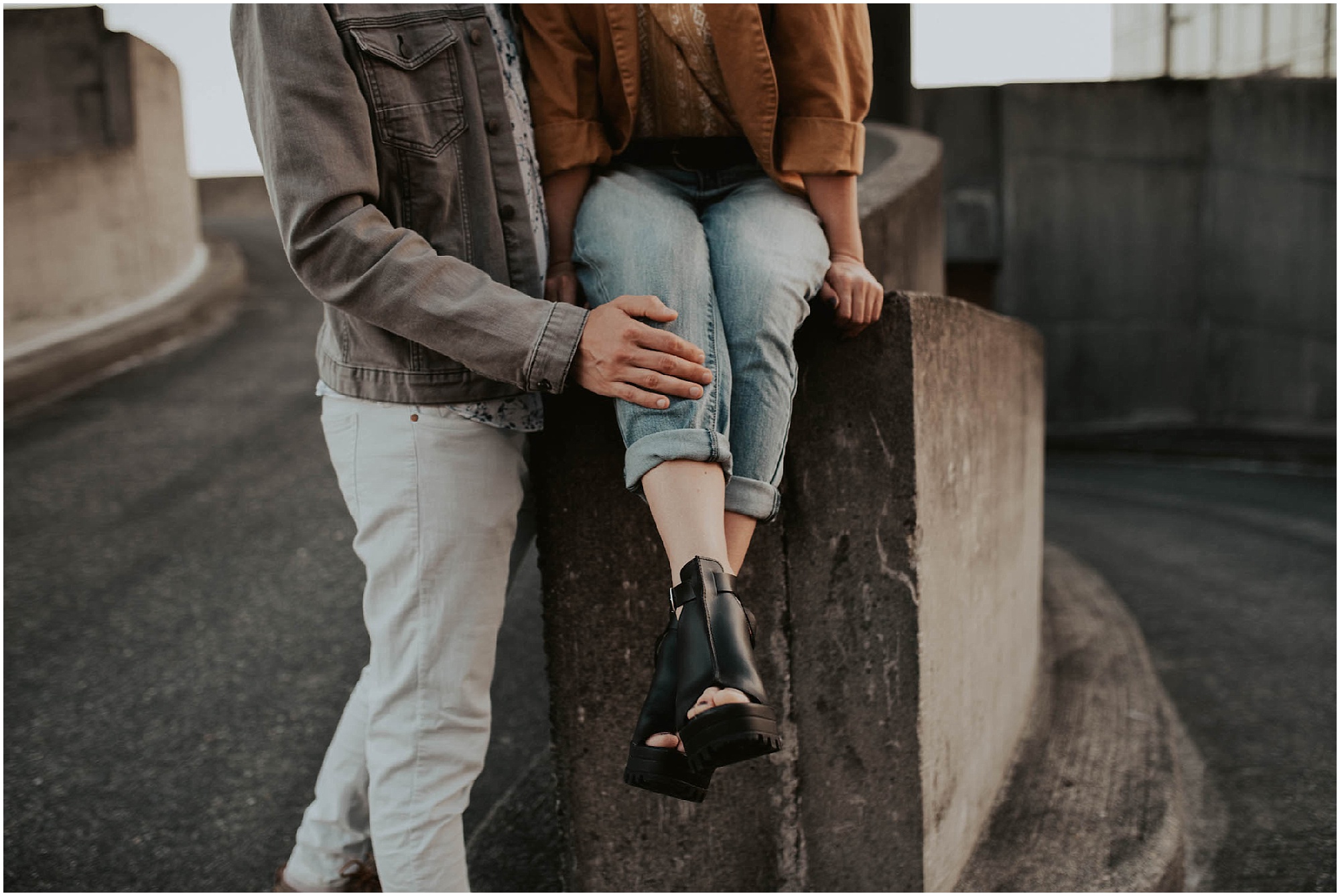 engaged, engagement-photography, engagement-photos, downtown-seattle, seattle-engagement- seattle-wedding-photographer, parking-garage, rooftop-photos, engagement-inspo, sunset-session,