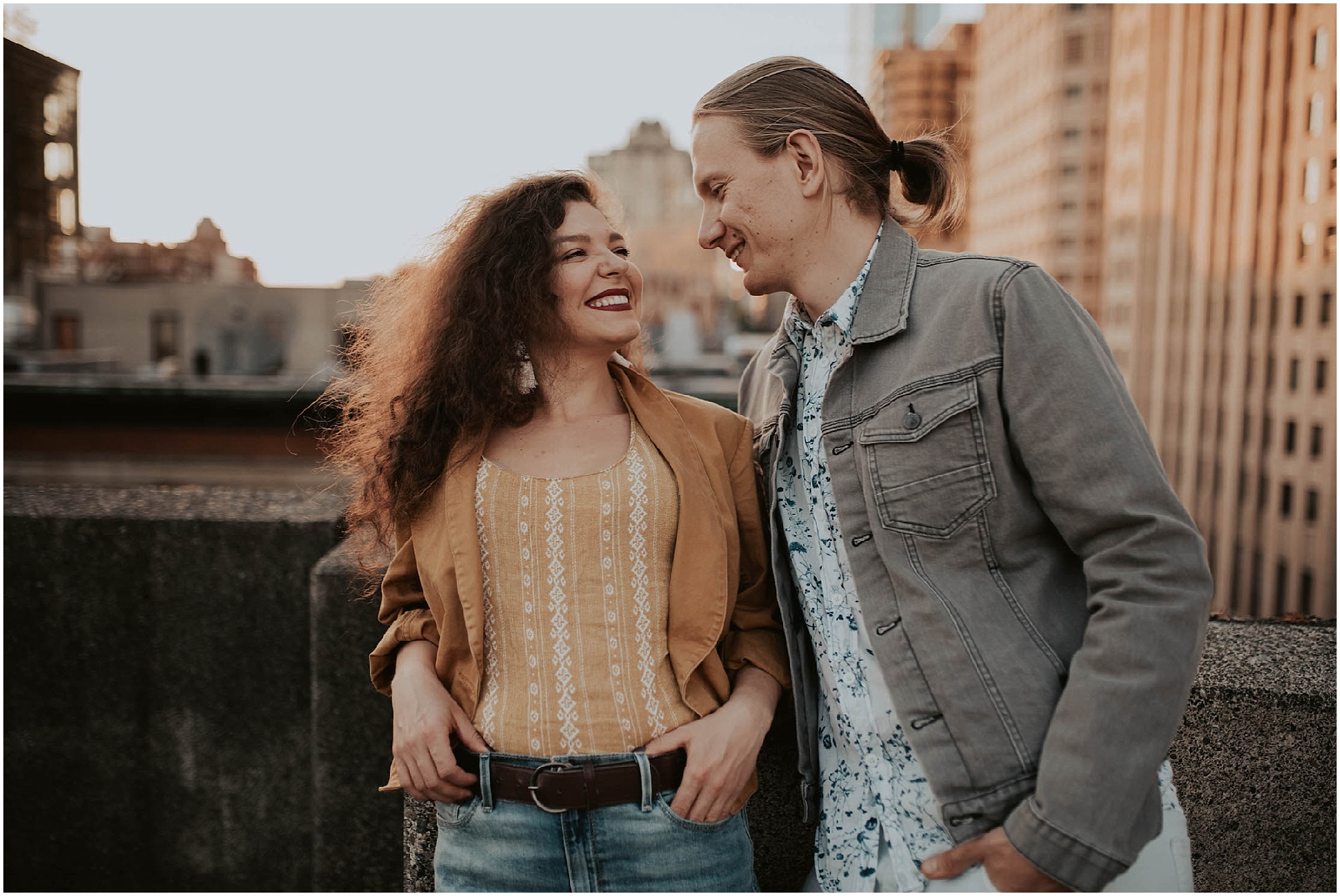 engaged, engagement-photography, engagement-photos, downtown-seattle, seattle-engagement- seattle-wedding-photographer, parking-garage, rooftop-photos, engagement-inspo, sunset-session,