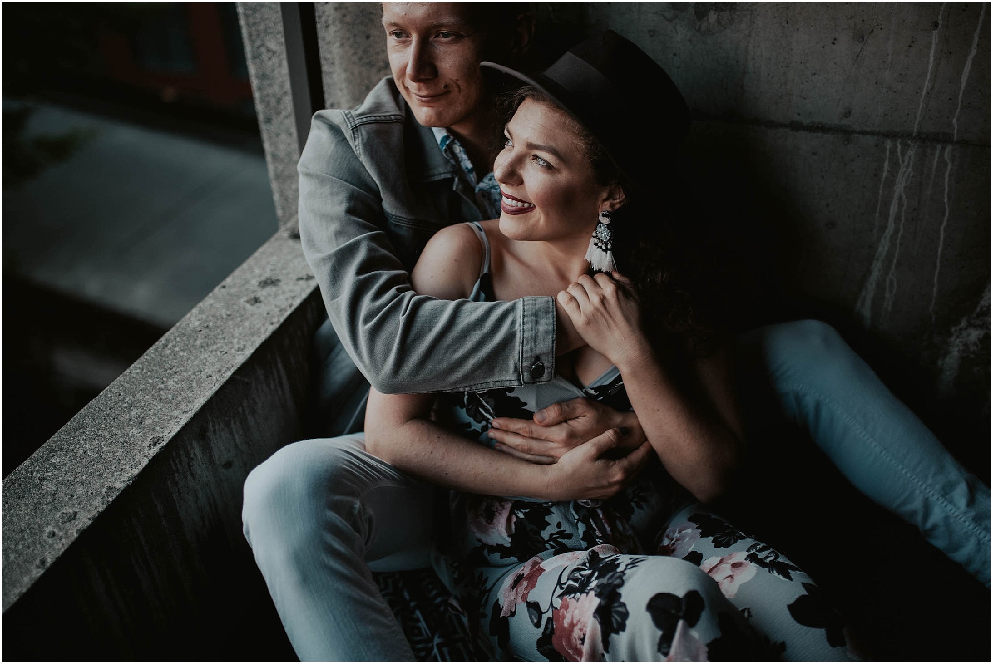 engaged, engagement-photography, engagement-photos, downtown-seattle, seattle-engagement- seattle-wedding-photographer, parking-garage, rooftop-photos, engagement-inspo, sunset-session,