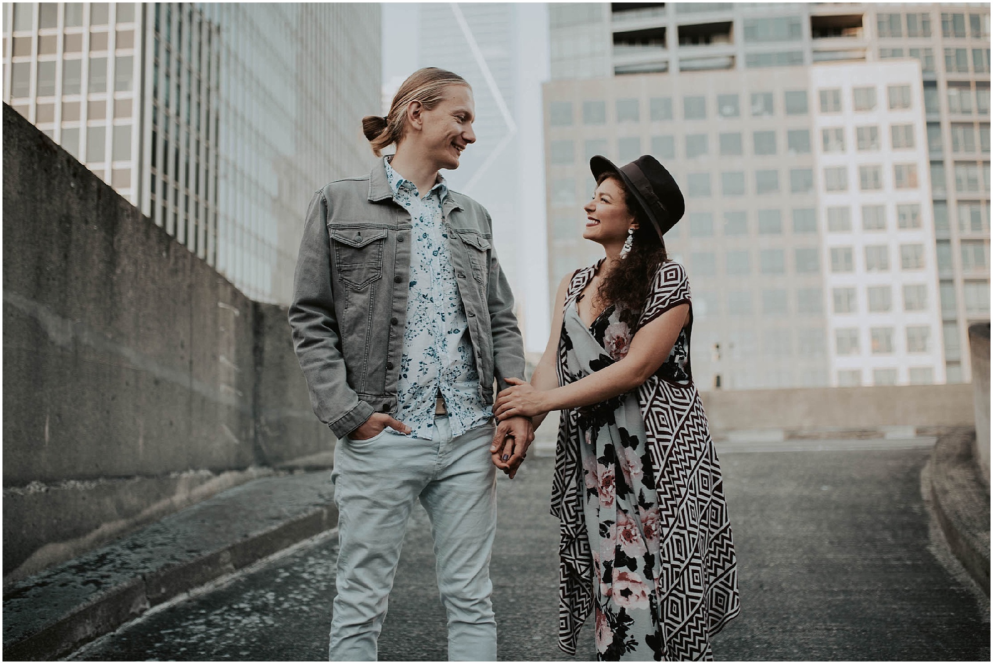 engaged, engagement-photography, engagement-photos, downtown-seattle, seattle-engagement- seattle-wedding-photographer, parking-garage, rooftop-photos, engagement-inspo, sunset-session,