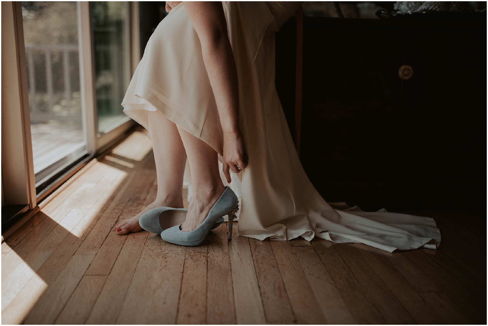 Vashon-Island-Wedding, Vashon-Wedding, Vashon-Wedding-photos, Seattle-Wedding-Photos, Seattle-Wedding-Photographer, Vashon-Wedding-Photographer, Pond-Wedding-Photos, Vashon-Island-Wedding-Photography, Vashon-Wedding-Venue, Kendra-K-Photo, Mt-Rainier, Island-Wedding,