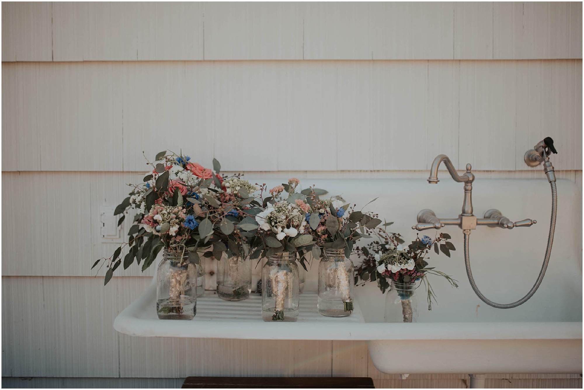 Vashon-Island-Wedding, Vashon-Wedding, Vashon-Wedding-photos, Seattle-Wedding-Photos, Seattle-Wedding-Photographer, Vashon-Wedding-Photographer, Pond-Wedding-Photos, Vashon-Island-Wedding-Photography, Vashon-Wedding-Venue, Kendra-K-Photo, Mt-Rainier, Island-Wedding,