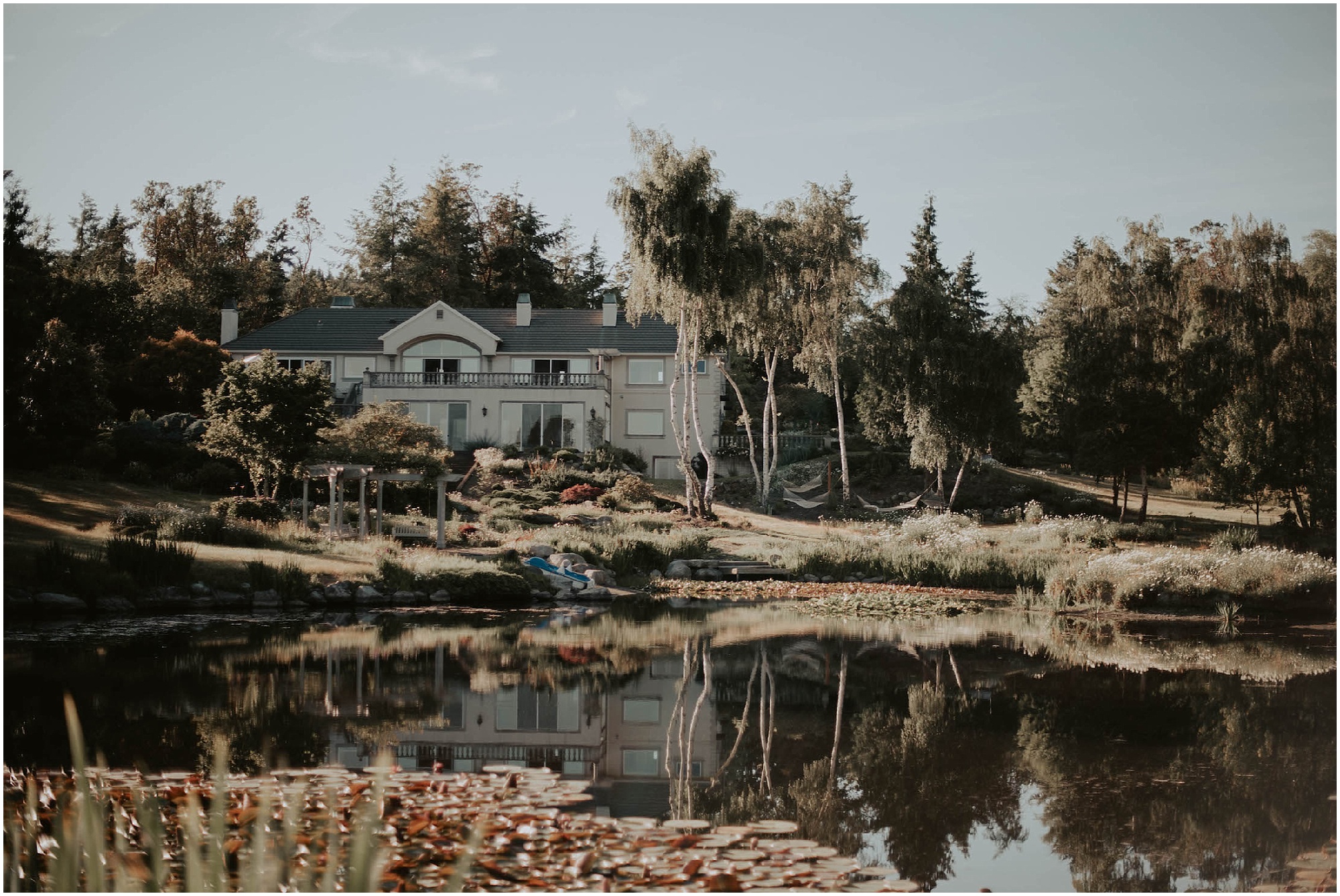 Vashon-Island-Wedding, Vashon-Wedding, Vashon-Wedding-photos, Seattle-Wedding-Photos, Seattle-Wedding-Photographer, Vashon-Wedding-Photographer, Pond-Wedding-Photos, Vashon-Island-Wedding-Photography, Vashon-Wedding-Venue, Kendra-K-Photo, Mt-Rainier, Island-Wedding,