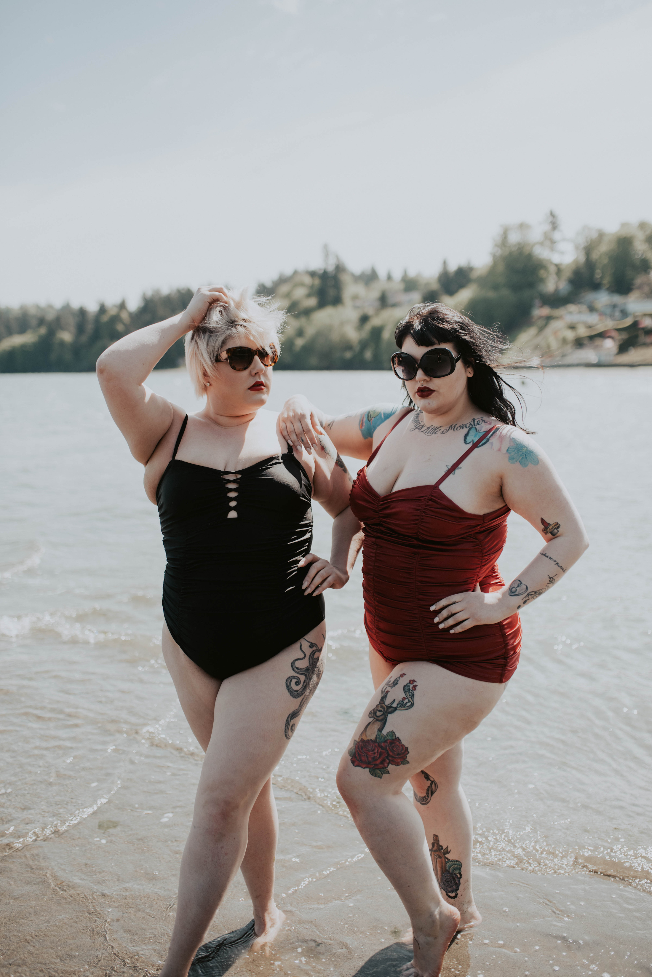 Swimsuit Pin-up babes in Tacoma WA