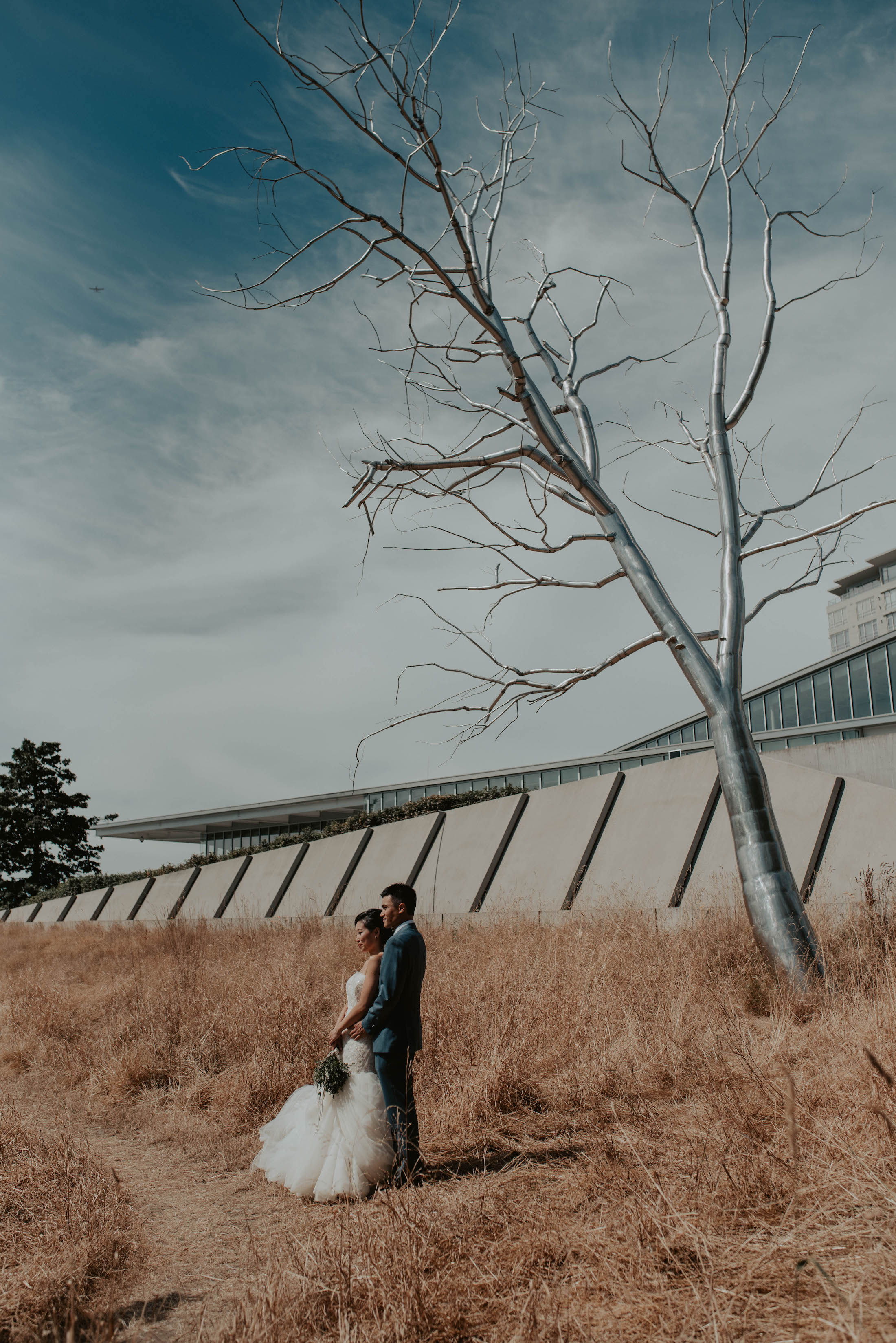 Jada & Kyle // Dreamy Olympic Sculpture Park Wedding
