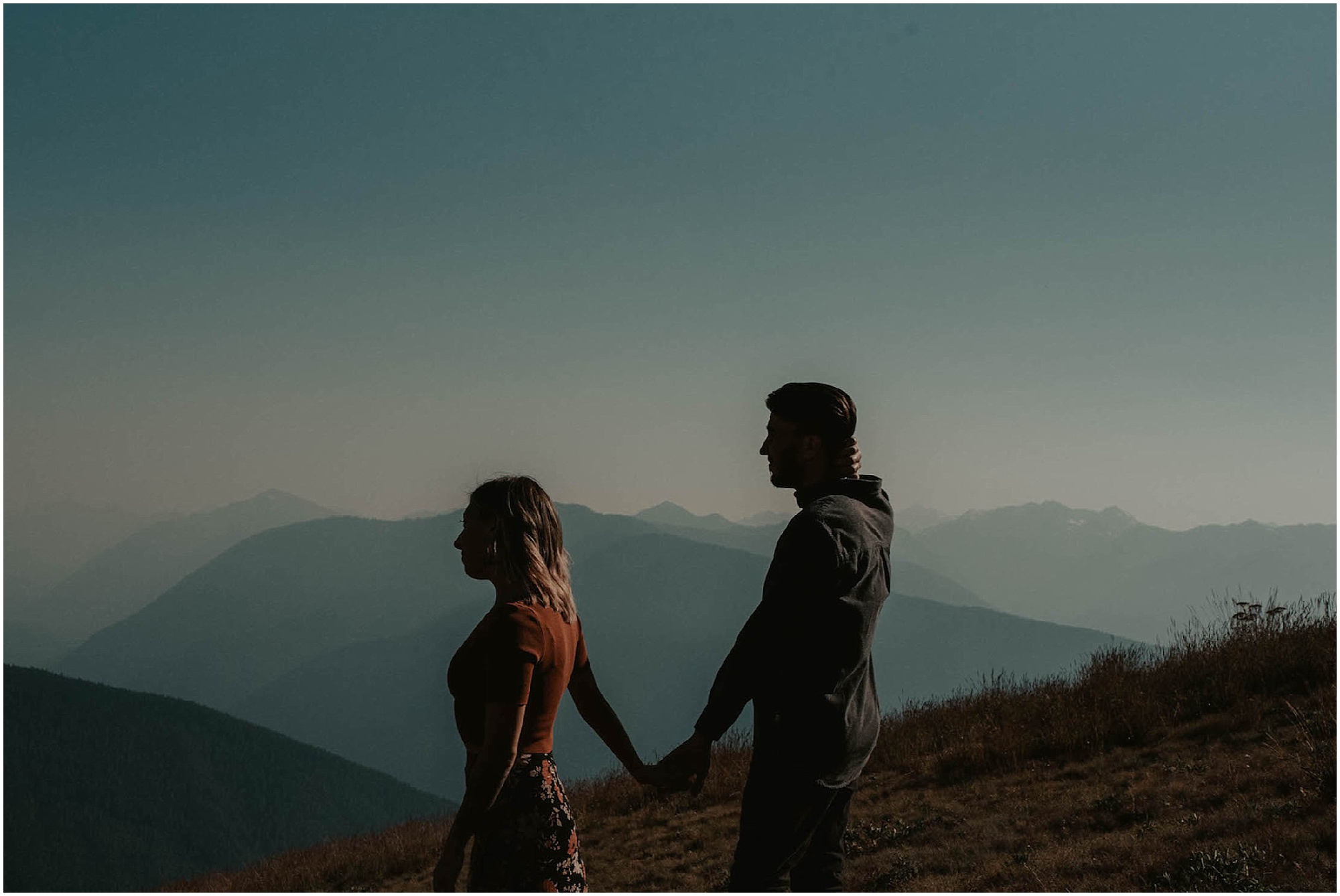 Adventure-Session, engagement-photos, Hurricane-Ridge, Olympic-National-Park- seattle-wedding-photographer, Hurricane-Ridge-Photos, Olympic-National-Forest, engagement-inspo, Washington-Engagement-Session, Mountain-Engagement, Adventure-Engagement, Hurricane-Ridge-Engagement, Tatted-Couple, Tatted-Lovers,