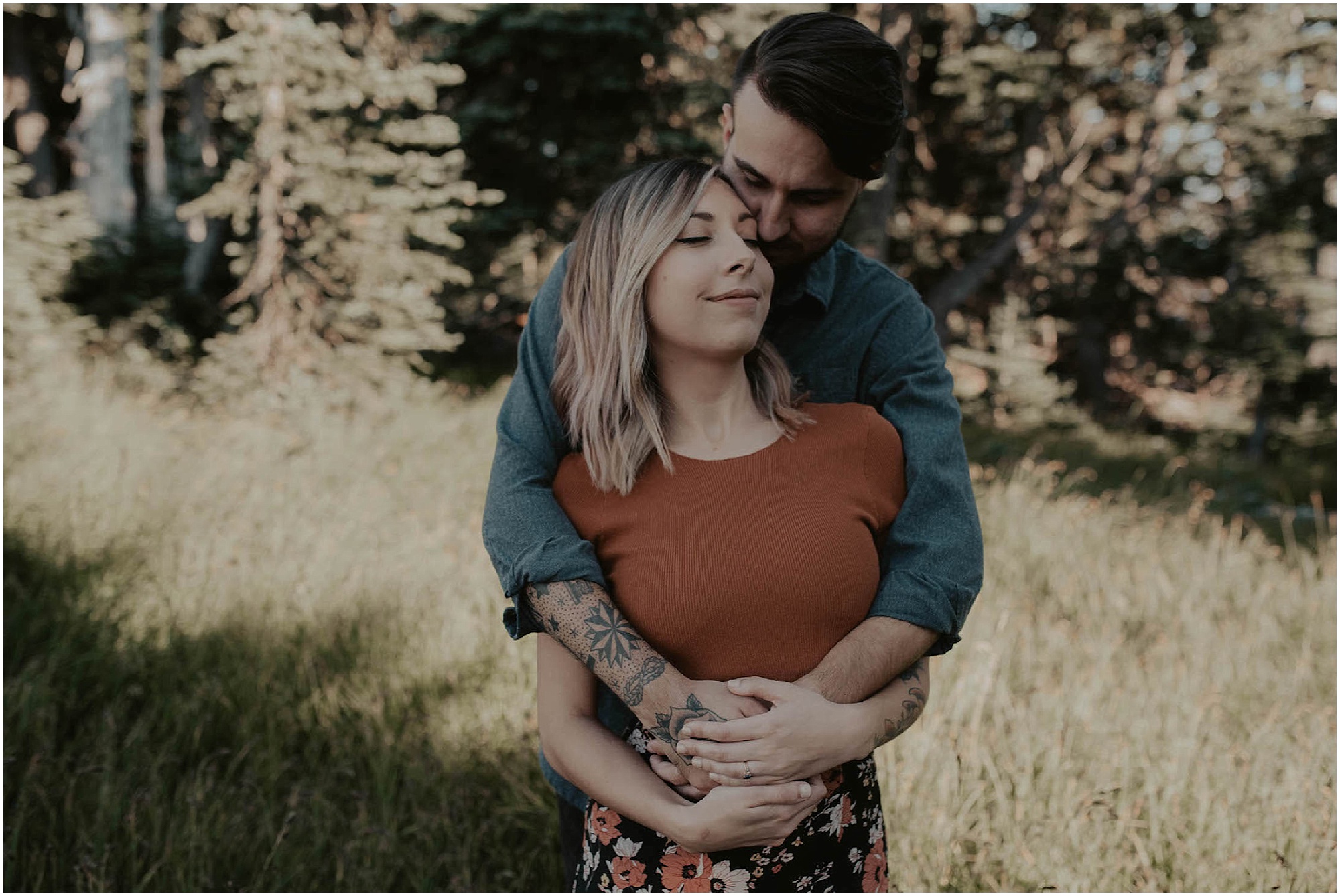 Adventure-Session, engagement-photos, Hurricane-Ridge, Olympic-National-Park- seattle-wedding-photographer, Hurricane-Ridge-Photos, Olympic-National-Forest, engagement-inspo, Washington-Engagement-Session, Mountain-Engagement, Adventure-Engagement, Hurricane-Ridge-Engagement, Tatted-Couple, Tatted-Lovers,