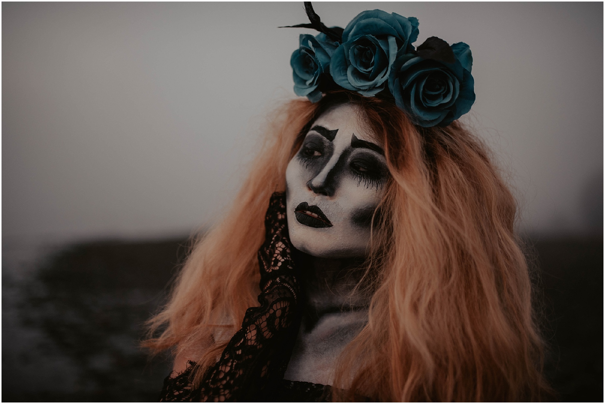 Happy-Halloween, Corpse, Corpse-Bride-Groom, Bride-and-Groom, Face-Paint, Halloween-Photos, Halloween-Lovers, Halloween-photoshoot, Styled-Shoot, Creative-Shoot, Face-Makeup, Dead-Couple, Corpse-Bride, Corpse-Couple, Seattle-Photographer, 