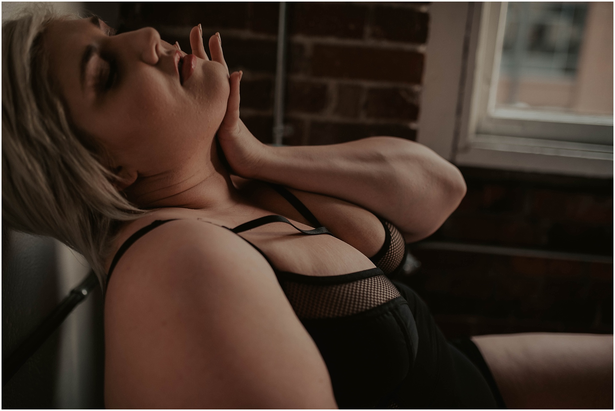 seattle, seattle-boudoir, seattle-boudoir-photographer, pioneer-square, boudoir-photos, pioneer-square-boudoir, boudoir-photography, boudoir-inspiration, female-empowerment, Plus-Size, Plus-Size-Pioneer,
