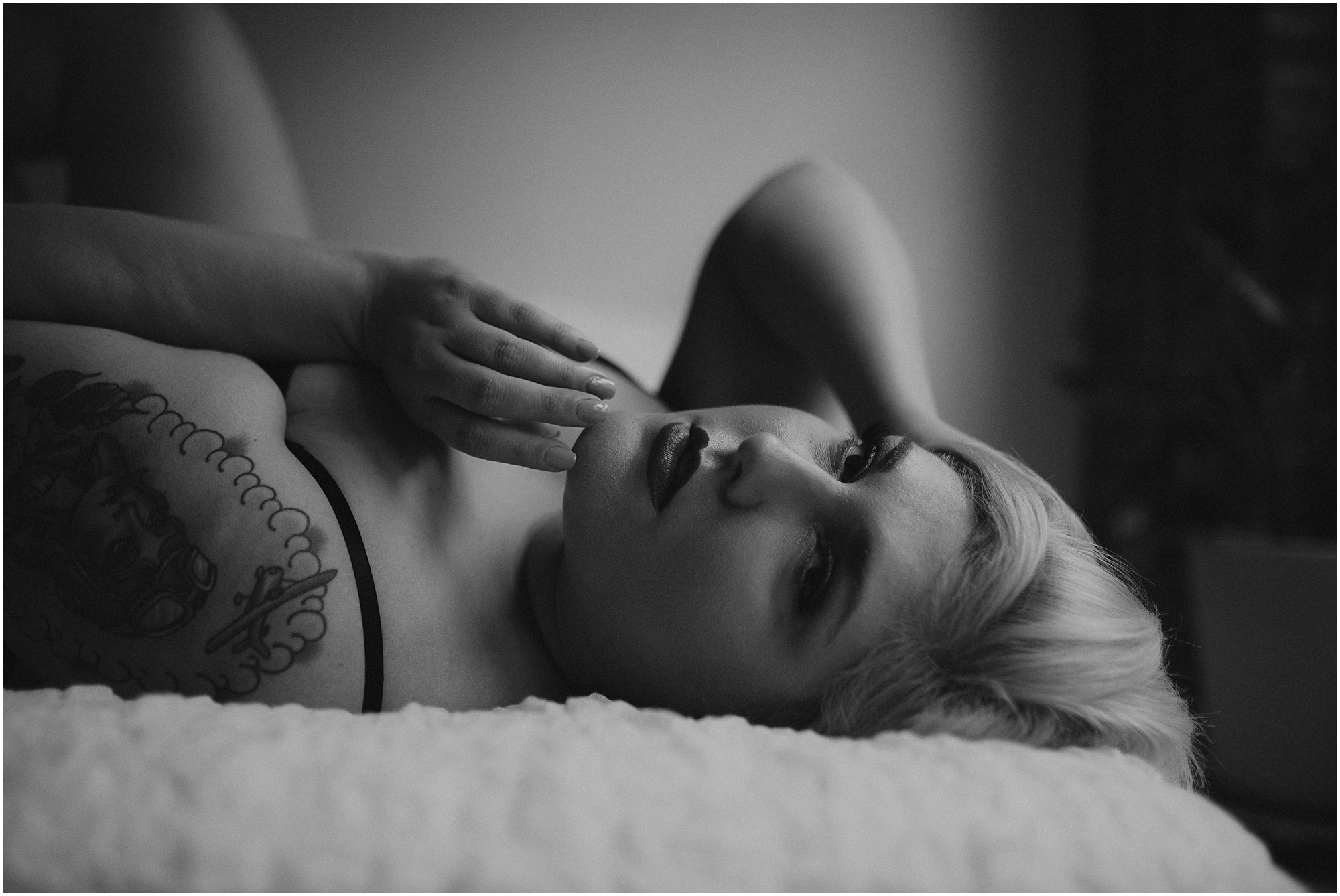 seattle, seattle-boudoir, seattle-boudoir-photographer, pioneer-square, boudoir-photos, pioneer-square-boudoir, boudoir-photography, boudoir-inspiration, female-empowerment, Plus-Size, Plus-Size-Pioneer,