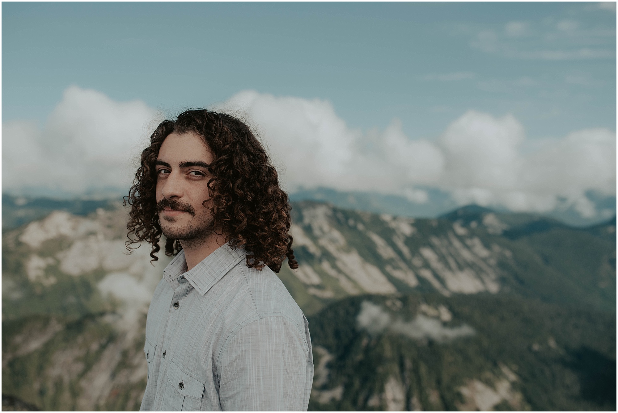 Adventure-Session, engagement-photos, Summit, Hike-Engagement, Seattle-Wedding-Photographer, Mt-Baring-Photos, Mt-Baring, Engagement-Session, Washington-Engagement-Session, Mountain-Engagement, Adventure-Engagement, Hiking-Couple, Hiking, Mt-Baring-Hike, Baring-Washington,