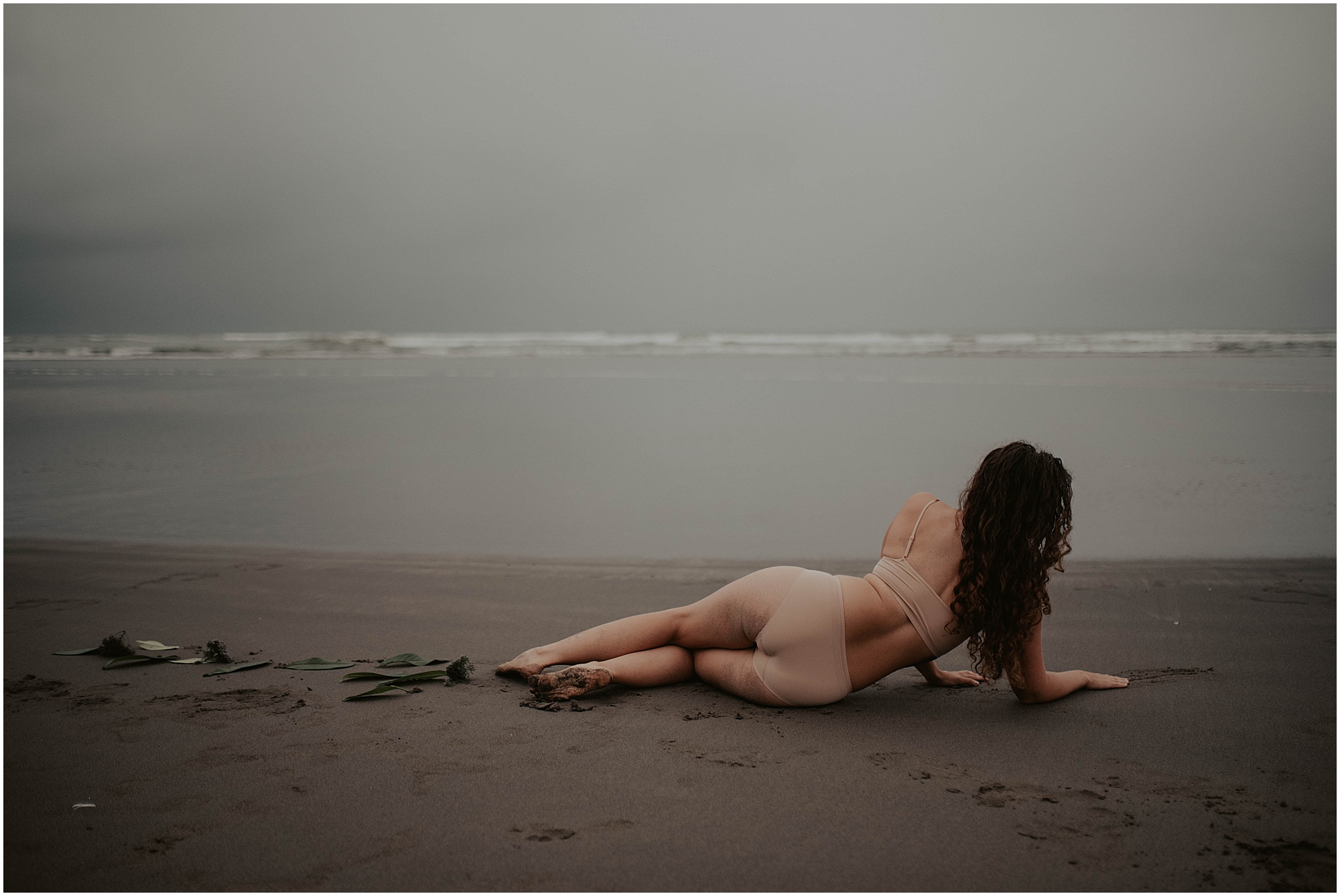 beach-boudoir, seattle, seattle-boudoir, seattle-boudoir-photographer, Oregon-Boudoir-Photos, Portland-Boudoir, Oregon-Boudoir, boudoir-photography, boudoir-inspiration, female-empowerment, Lingerie, Body-Love, Outdoor-Boudoir, Outdoor-Boudoir-Photographer, Seaside-Oregon, Seaside, Beach-Boudoir,