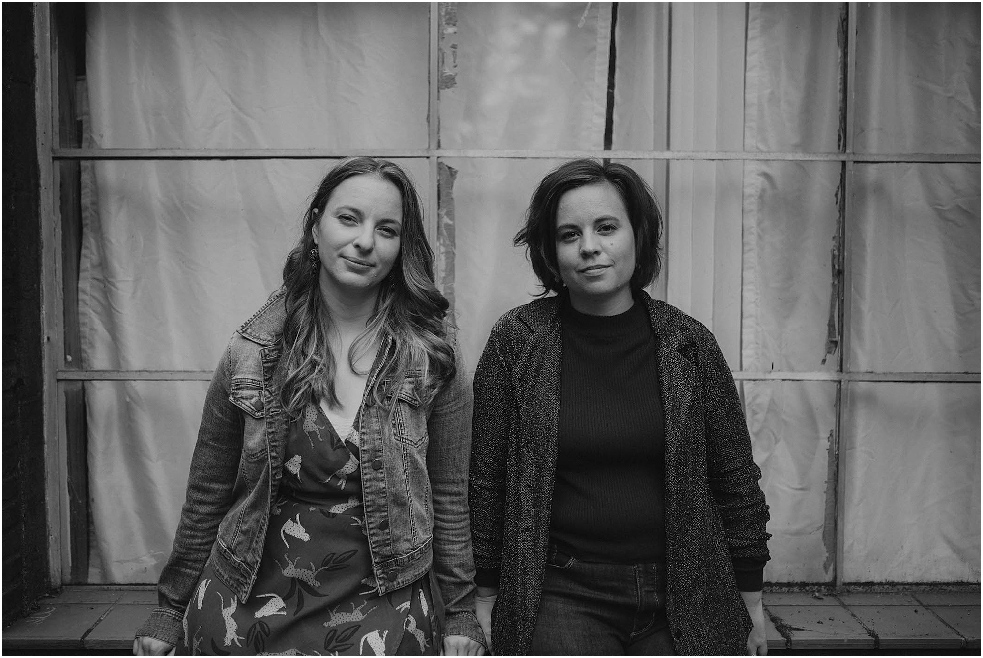 west-seattle, Seattle-Engagement-photos, Engaged, Engagement-photos, Engagement-Session, Engagement-Photographer, Seattle-Wedding-Photographer, coffee-shop, Seattle-Intimate-Wedding, Seattle-Wedding, Wedding-Photos, Seattle-Wedding-Photos, outdoor-seattle-Wedding, Forest-Wedding, love-is-love, engayged, bride-and-bride, lgbtq-wedding, lqbtq-wedding-photos, lgbtqia,