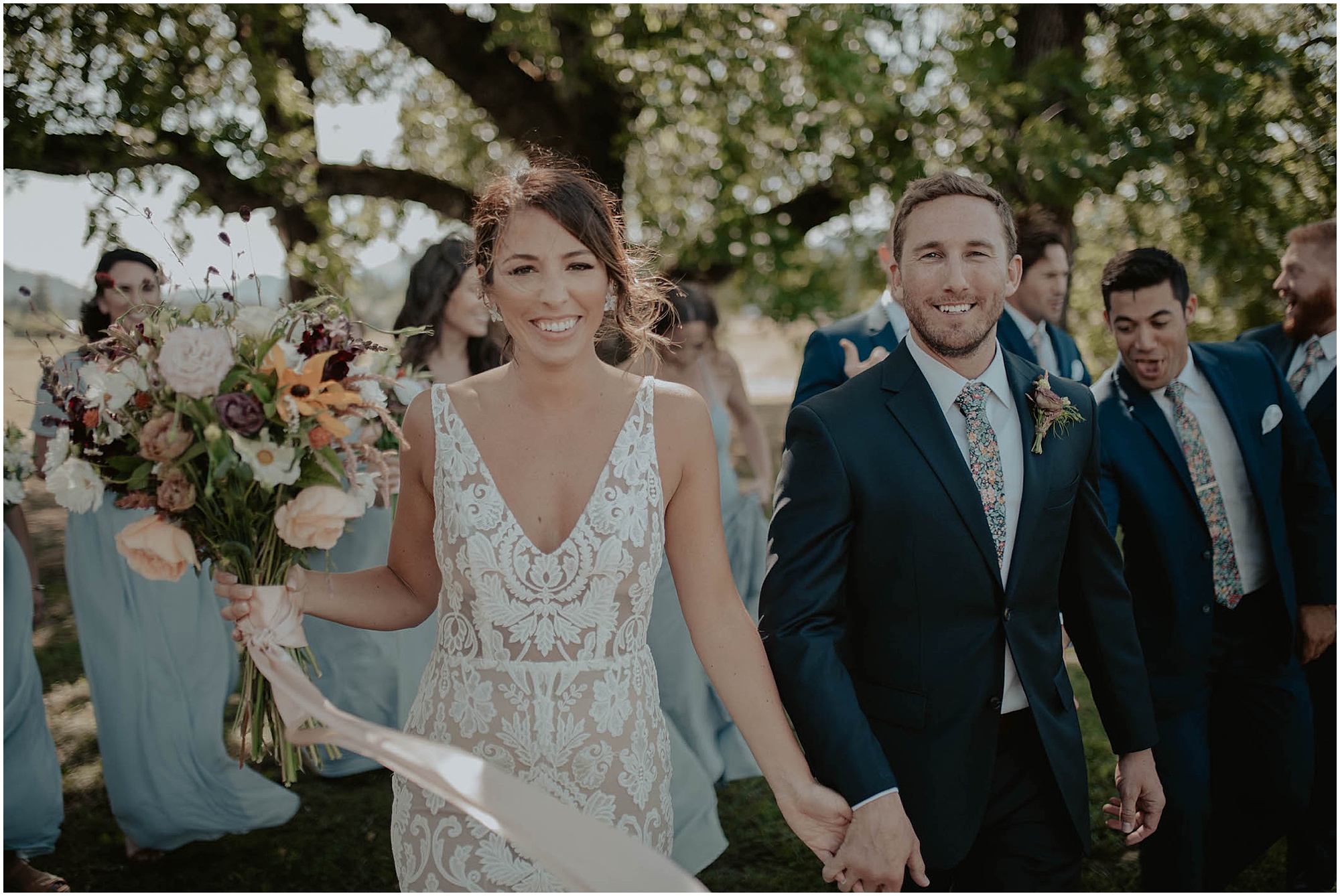 wedding couple at tin roof barn, white salmon washington wedding