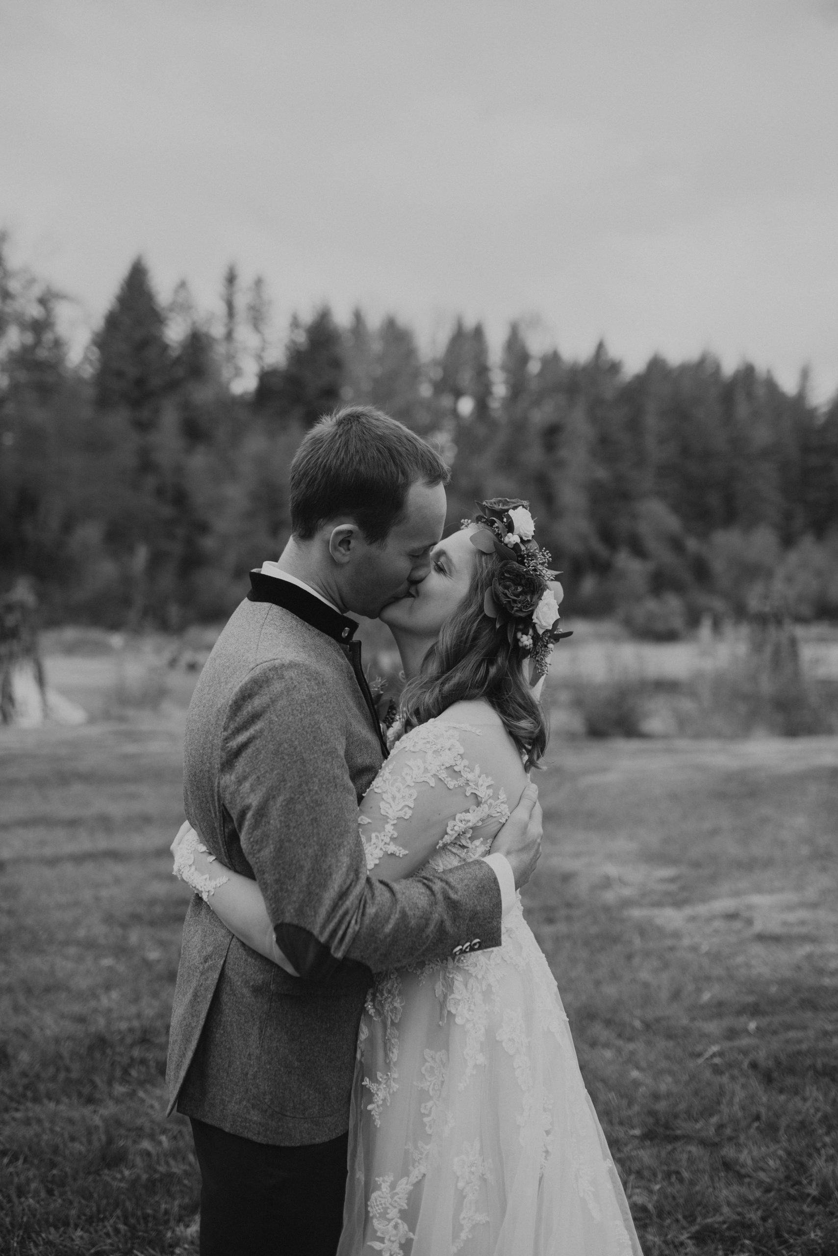 Morgan & Augie’s Washington English Garden Wedding