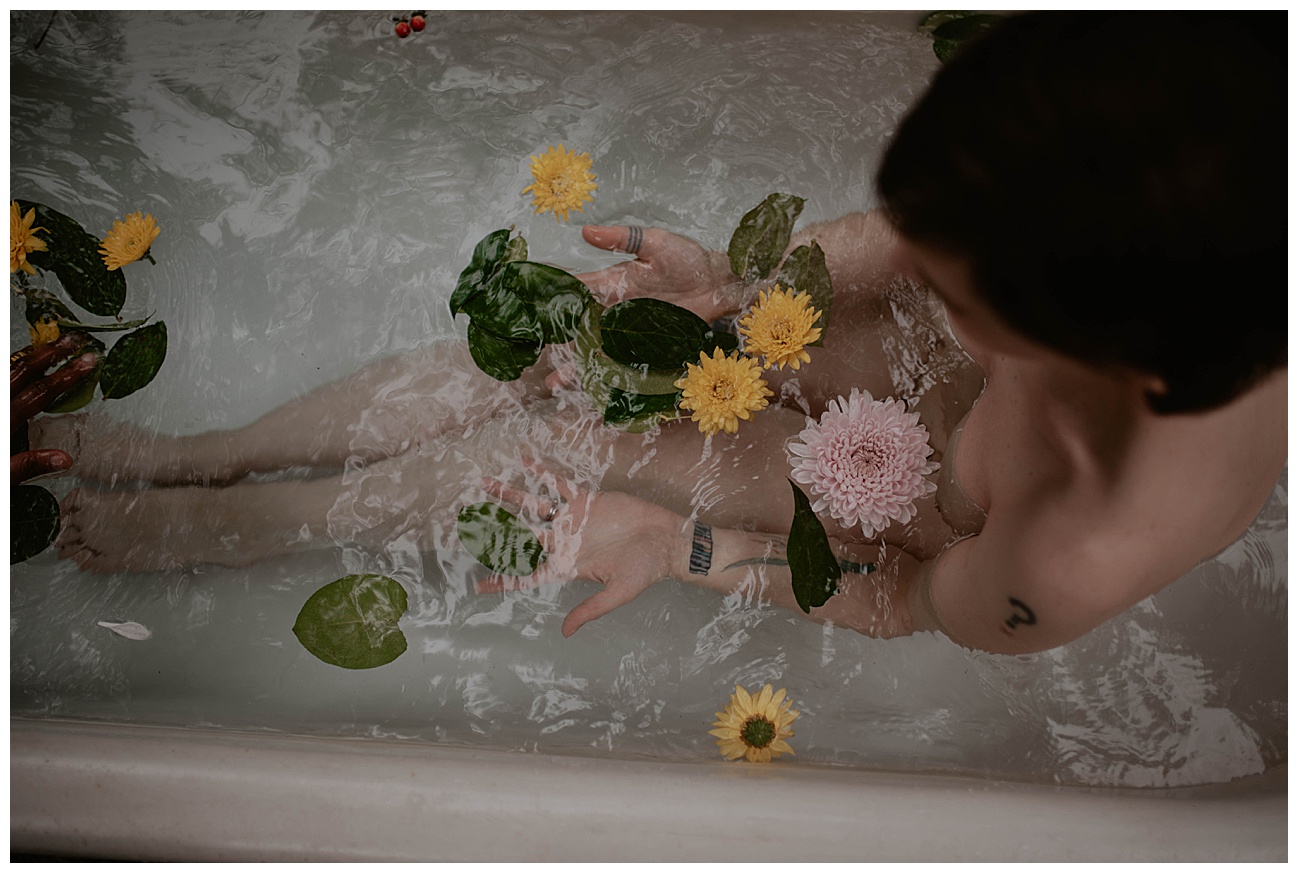 Tatted woman, outdoor clawfoot bathtub, outdoor boudoir, bath boudoir