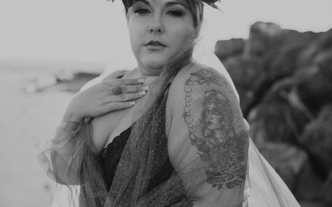 Outdoor Seattle Boudoir Photography – Andrea’s Birthday Sunset Session