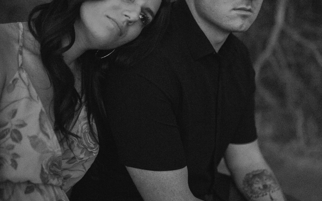 Arizona Engagement Photographer / Hannah and Cody at Sunset