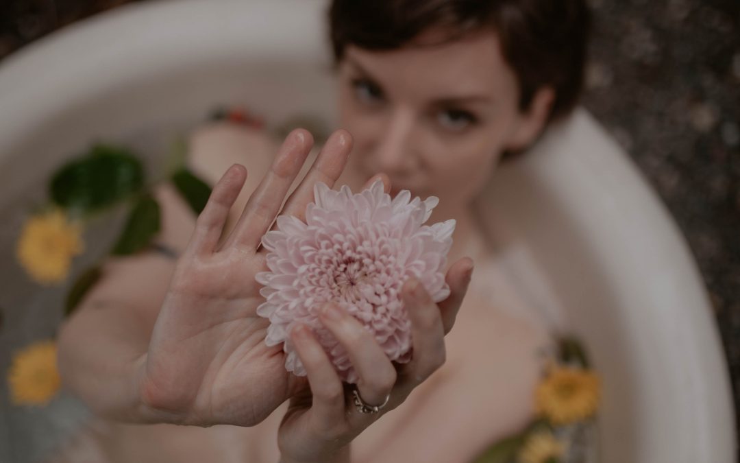 Wren’s Creative Witch Bathtub Photoshoot on Vashon Island