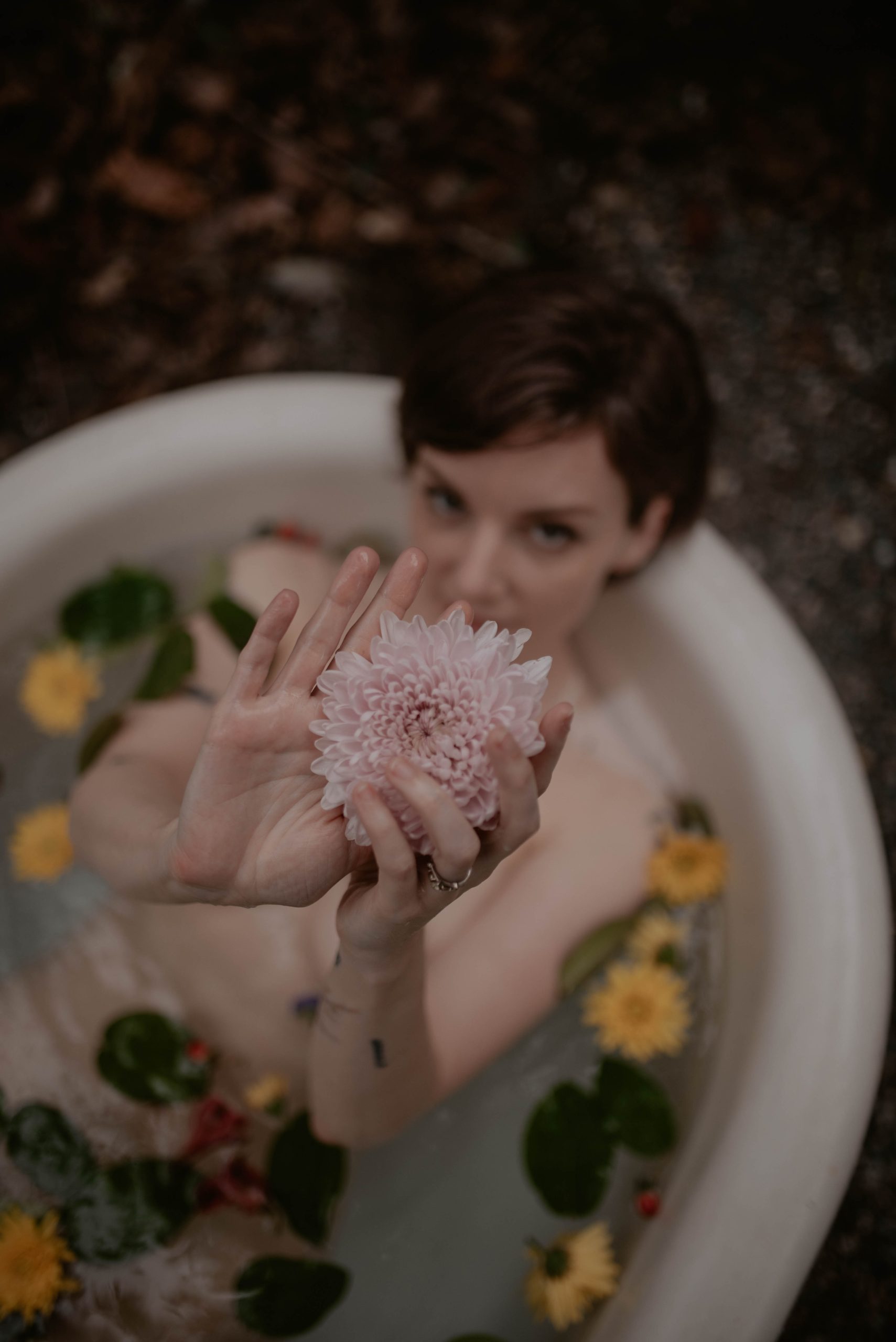 Wren’s Creative Witch Bathtub Photoshoot on Vashon Island